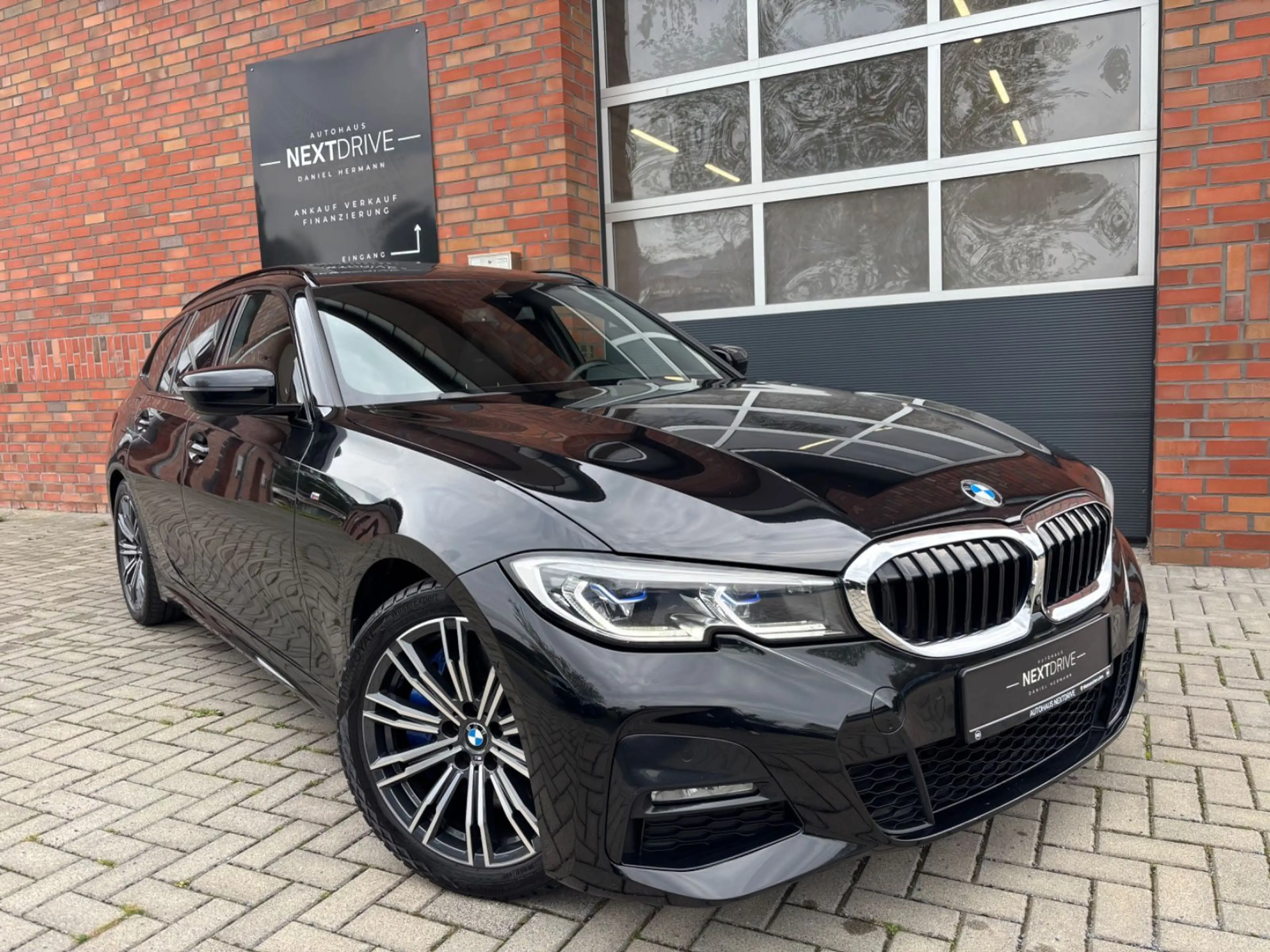 BMW 330 d Touring M Sport*Laser*Pano*360Grad*4xSHZ — photo 6
