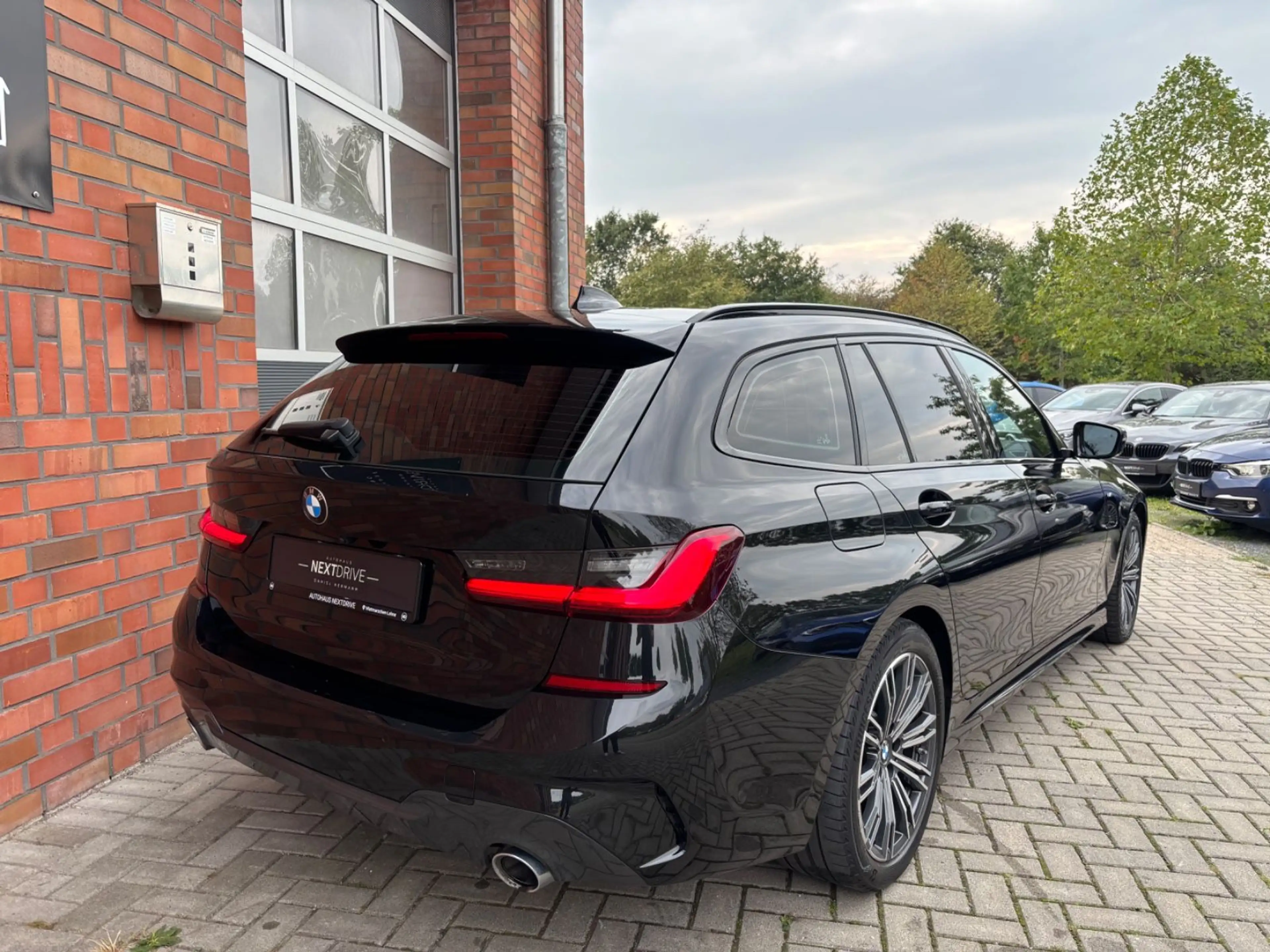 BMW 330 d Touring M Sport*Laser*Pano*360Grad*4xSHZ — photo 5