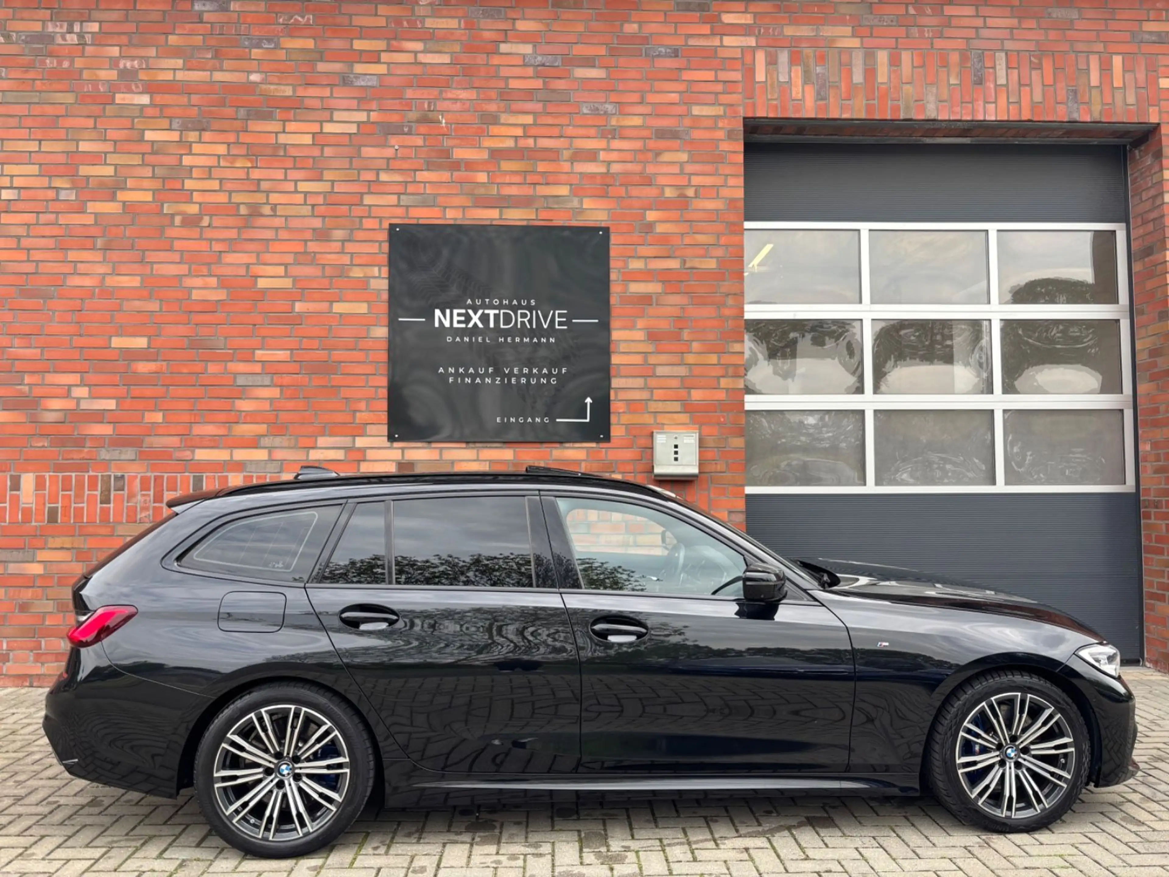 BMW 330 d Touring M Sport*Laser*Pano*360Grad*4xSHZ — photo 4