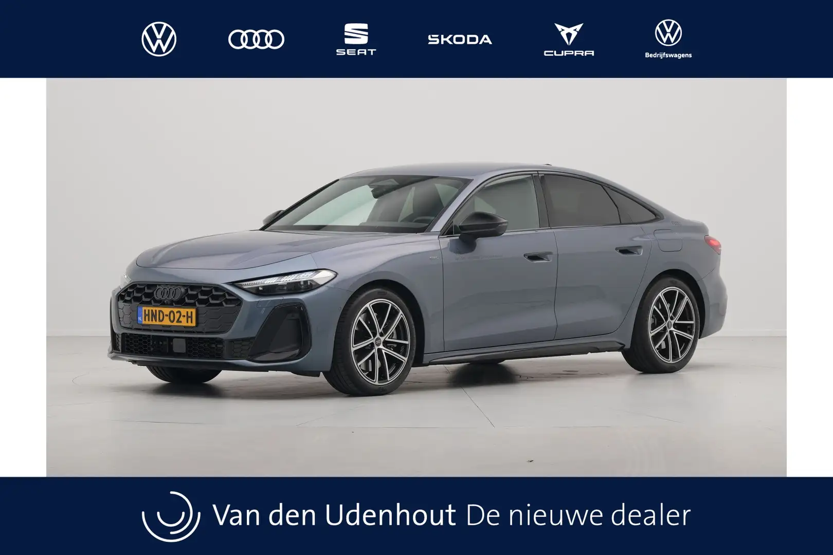 Audi A5 Limousine 2.0 e-hybrid quattro S edition Adaptieve Blauw - 1