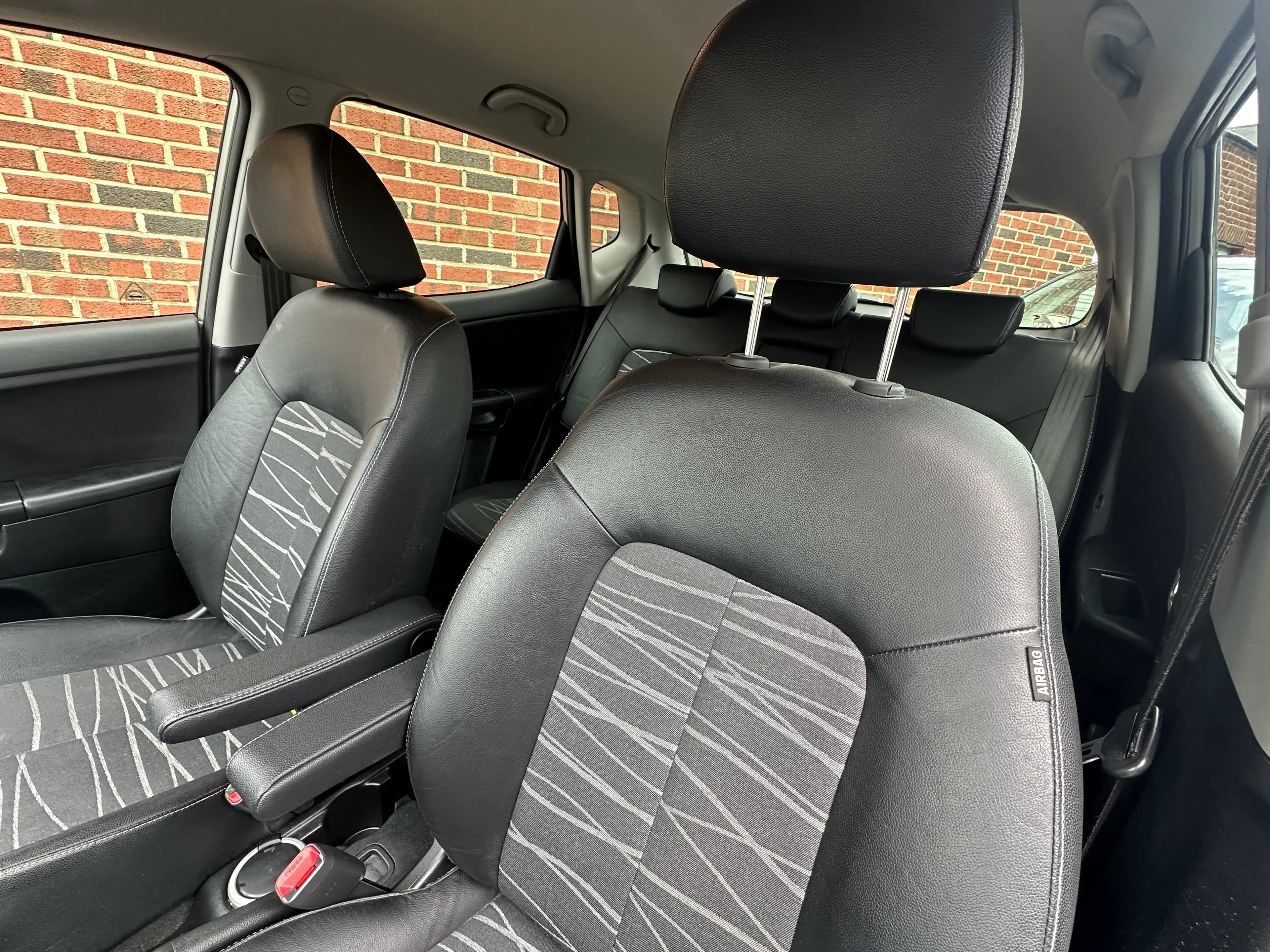 Kia Venga // EURO 6 B // TRES PROPRE // — photo 7