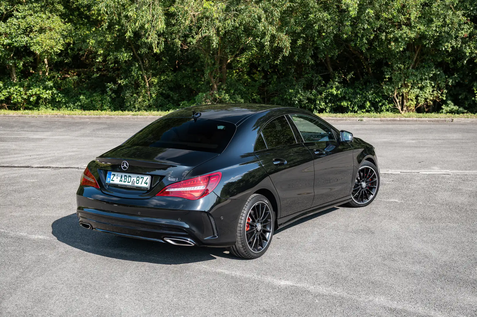 Mercedes-Benz CLA 180 7G-DCT AMG Line - 2