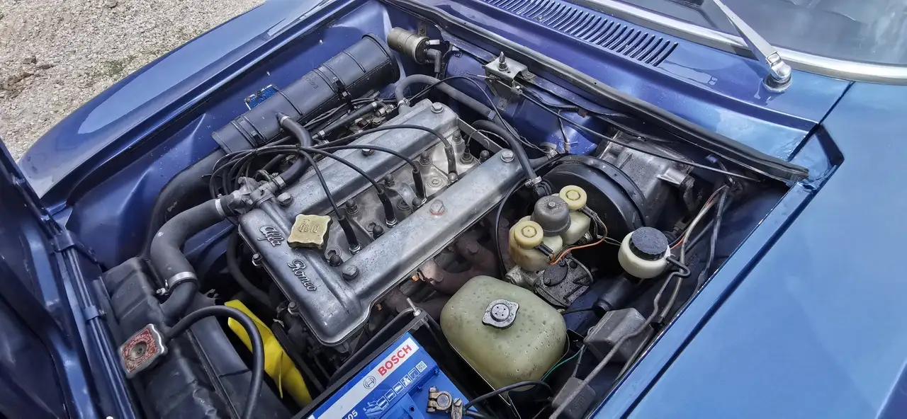 Alfa Romeo GT 2000, foto 11