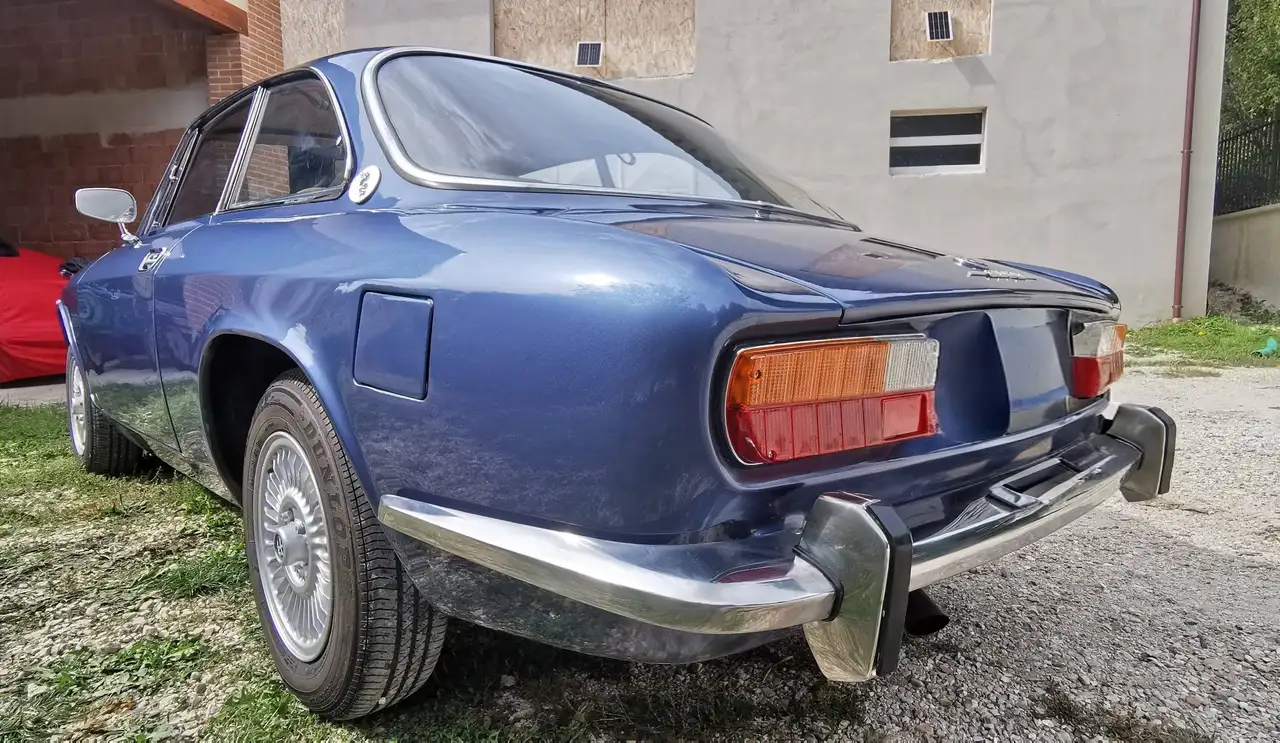 Alfa Romeo GT 2000, foto 3