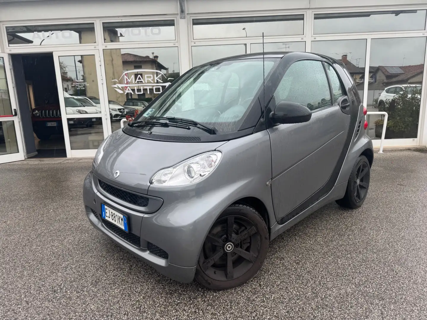 smart forTwo 1000 52 kW MHD coupé pulse Grau - 1