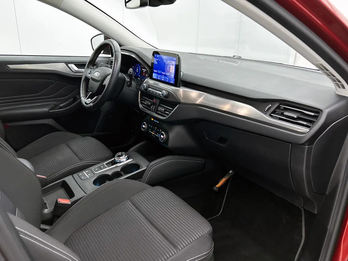 Ford Focus 1.5D 120PK Automaat Titanium X Business / Pdc+Came Rood - 2