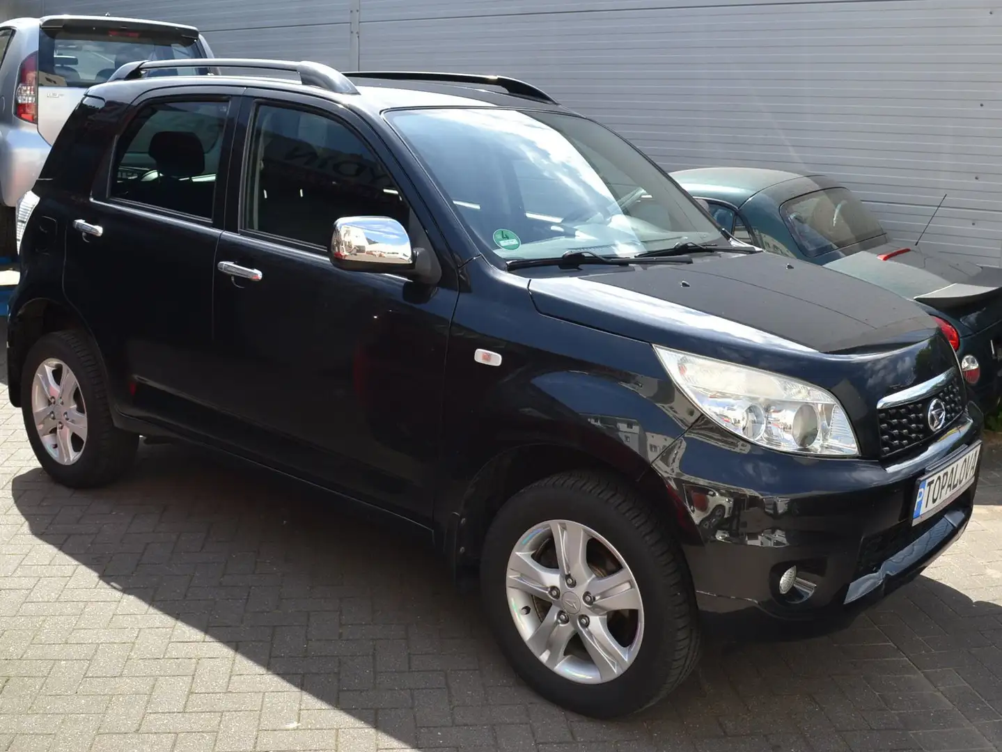 Daihatsu Terios 2WD Automatik Top Rückfahrcam+PDC Ganzjah.Reif. Zwart - 2
