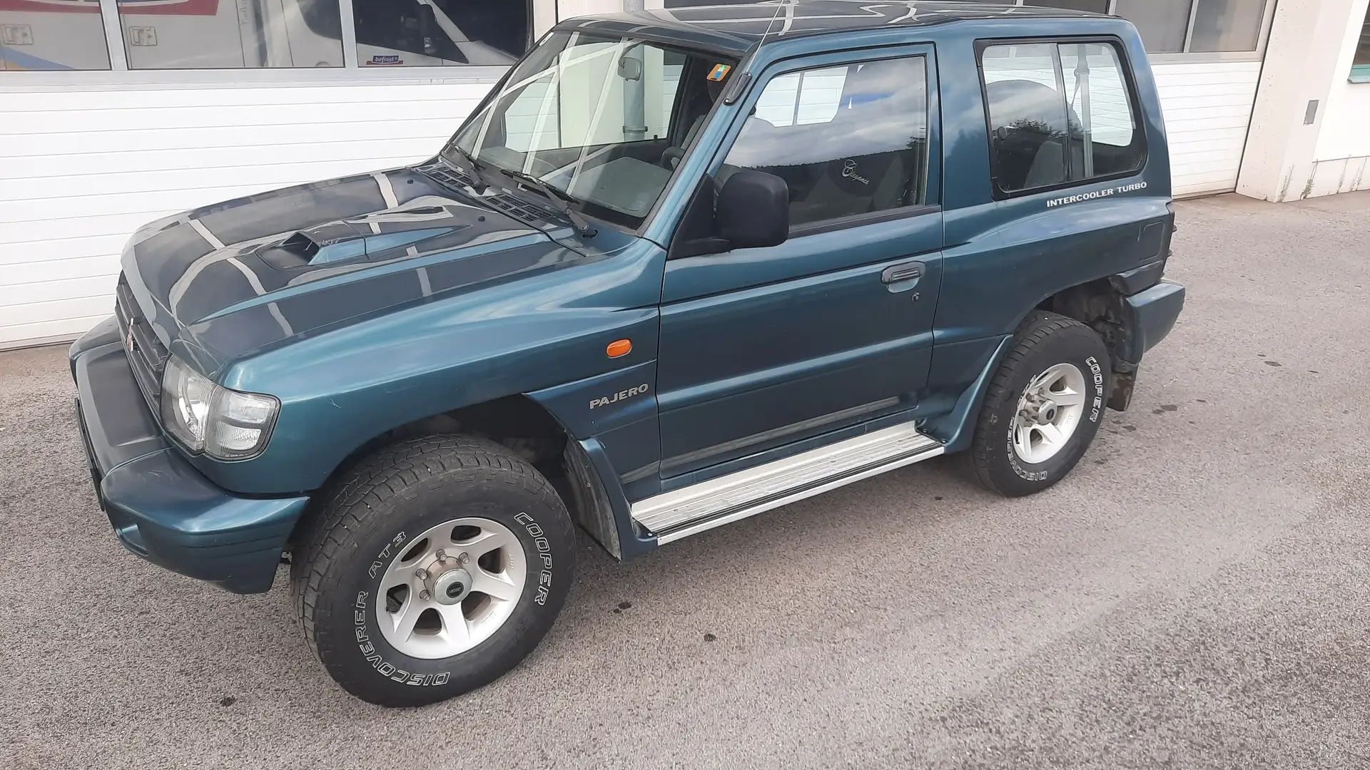 Mitsubishi Pajero GL 2,5 TD Grau - 1