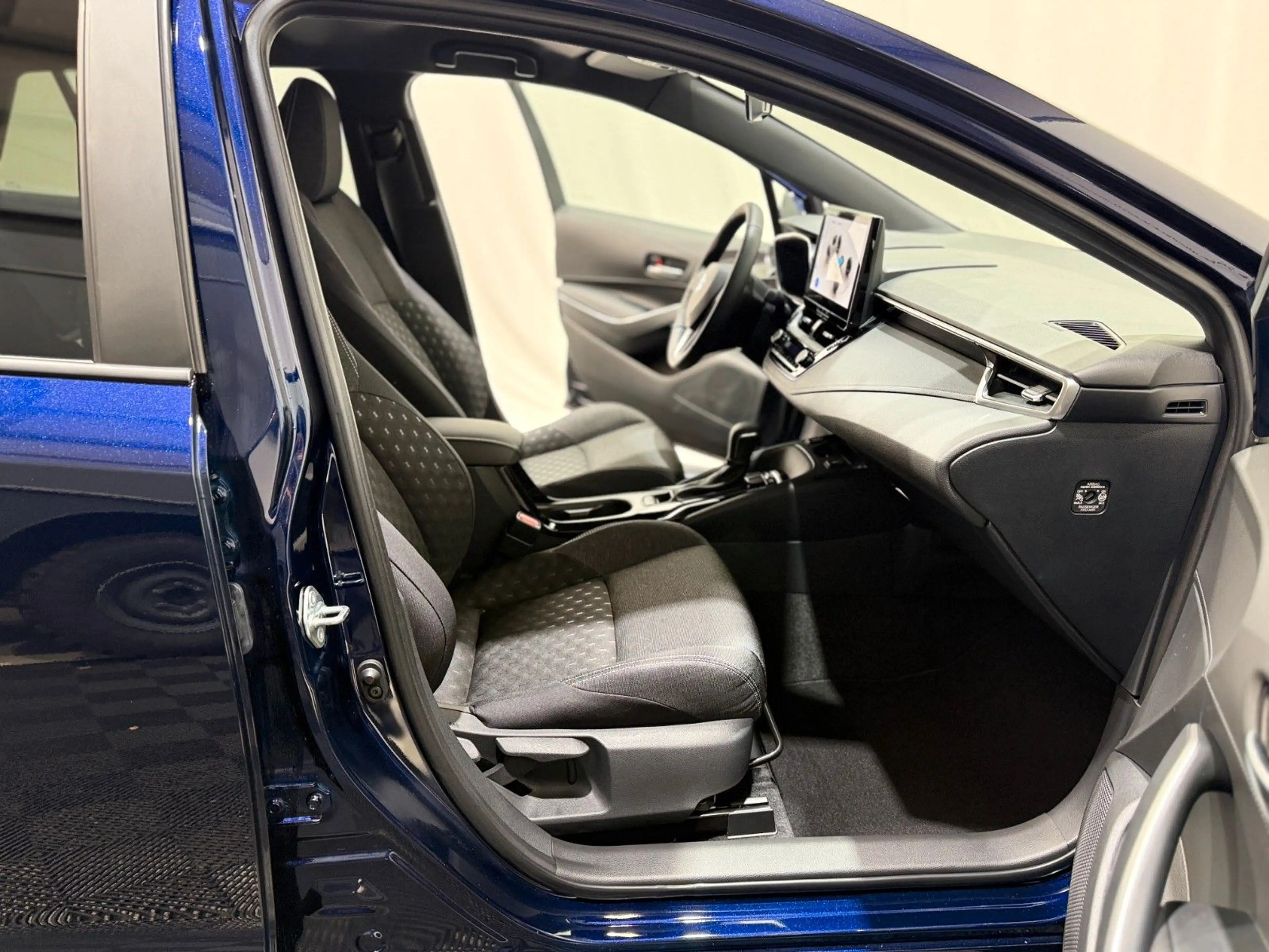 Suzuki Swace 1.8 HYBRID CVT Com+ — photo 13