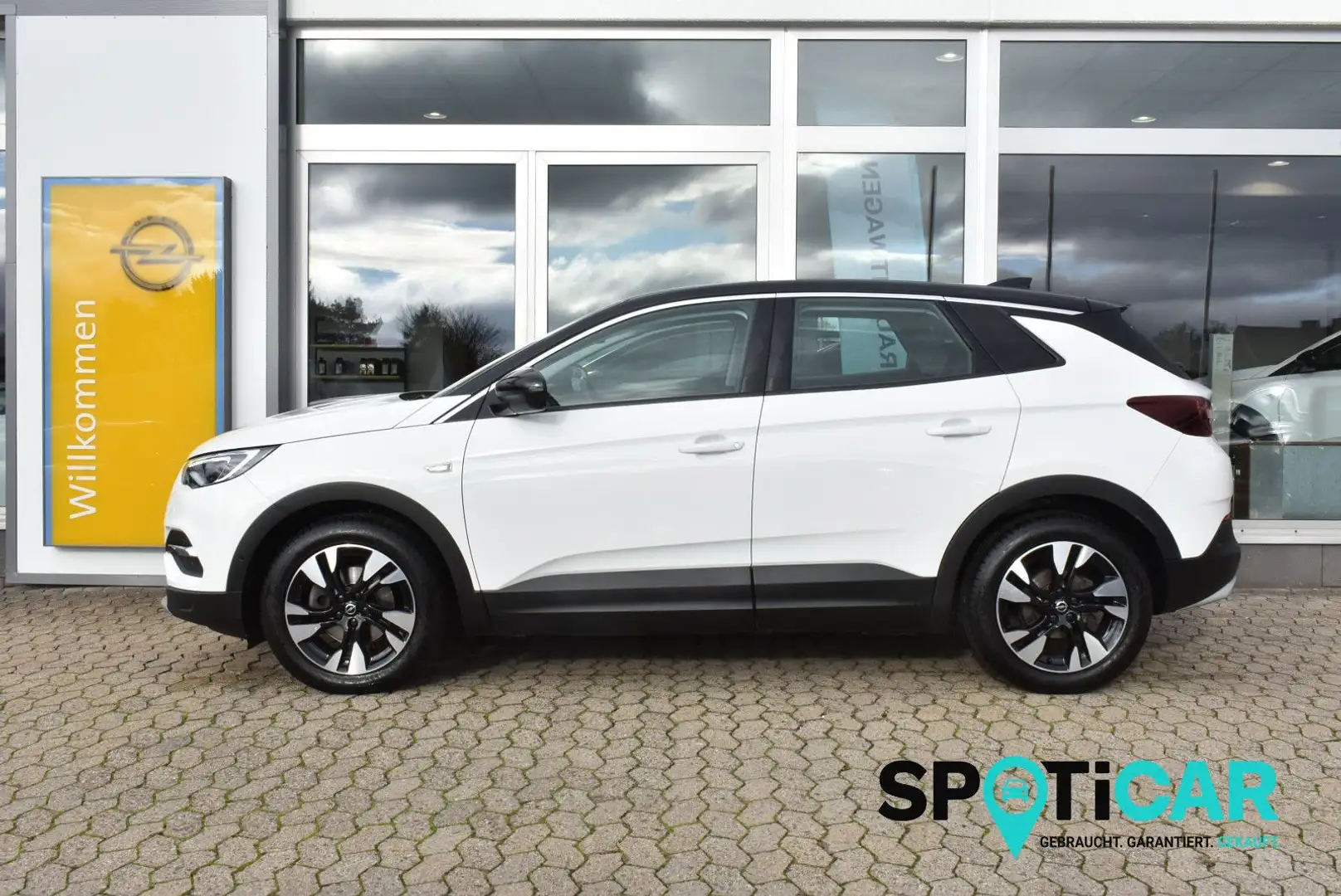 Opel Grandland X Elegance * AHK * Intellilux * Weiß - 1