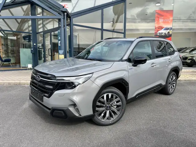 Subaru Forester Forester 2.0i-S e-Boxer Premium Premium
