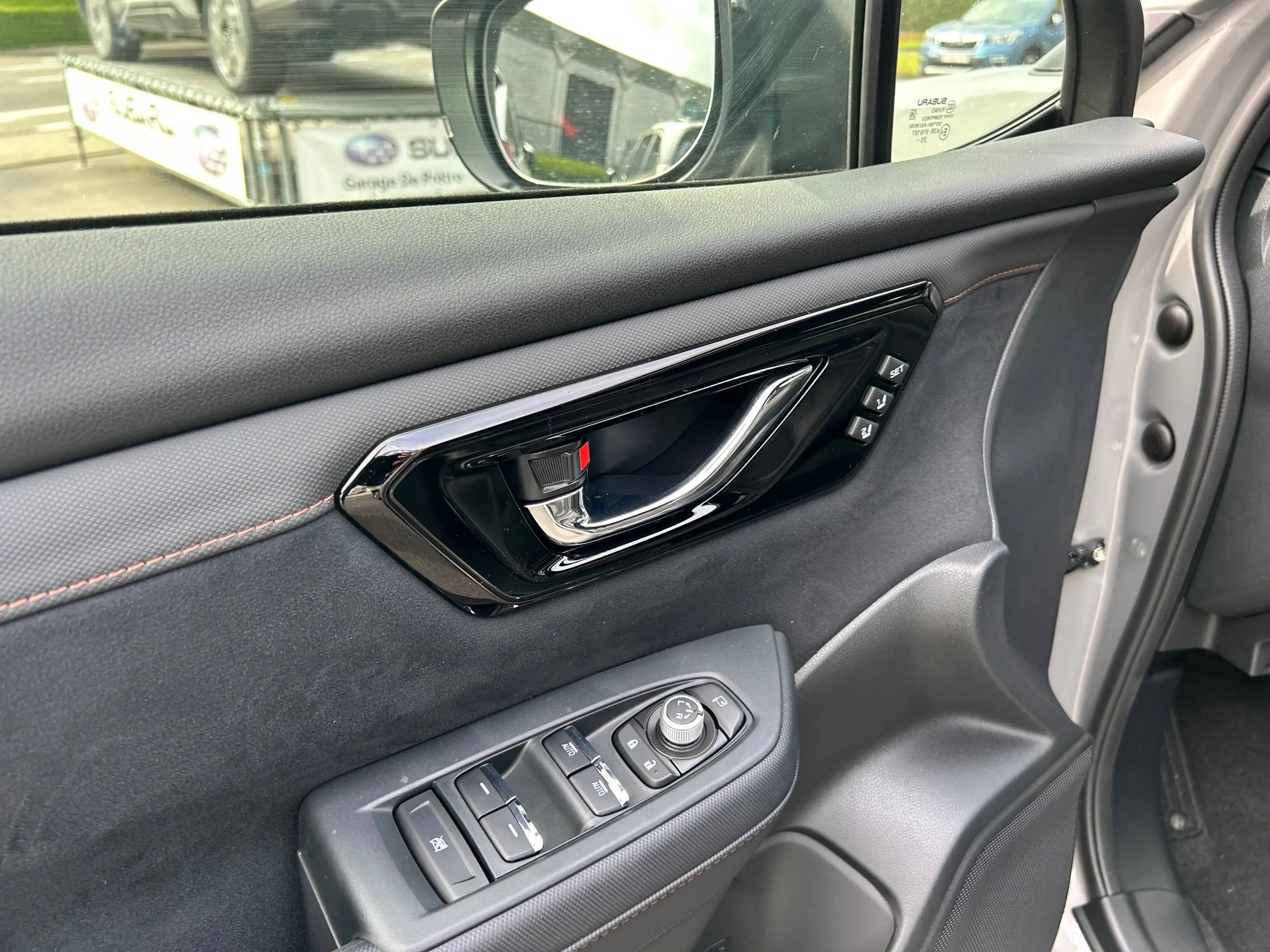 Subaru Forester Forester 2.0i-S e-Boxer Premium Premium — photo 15