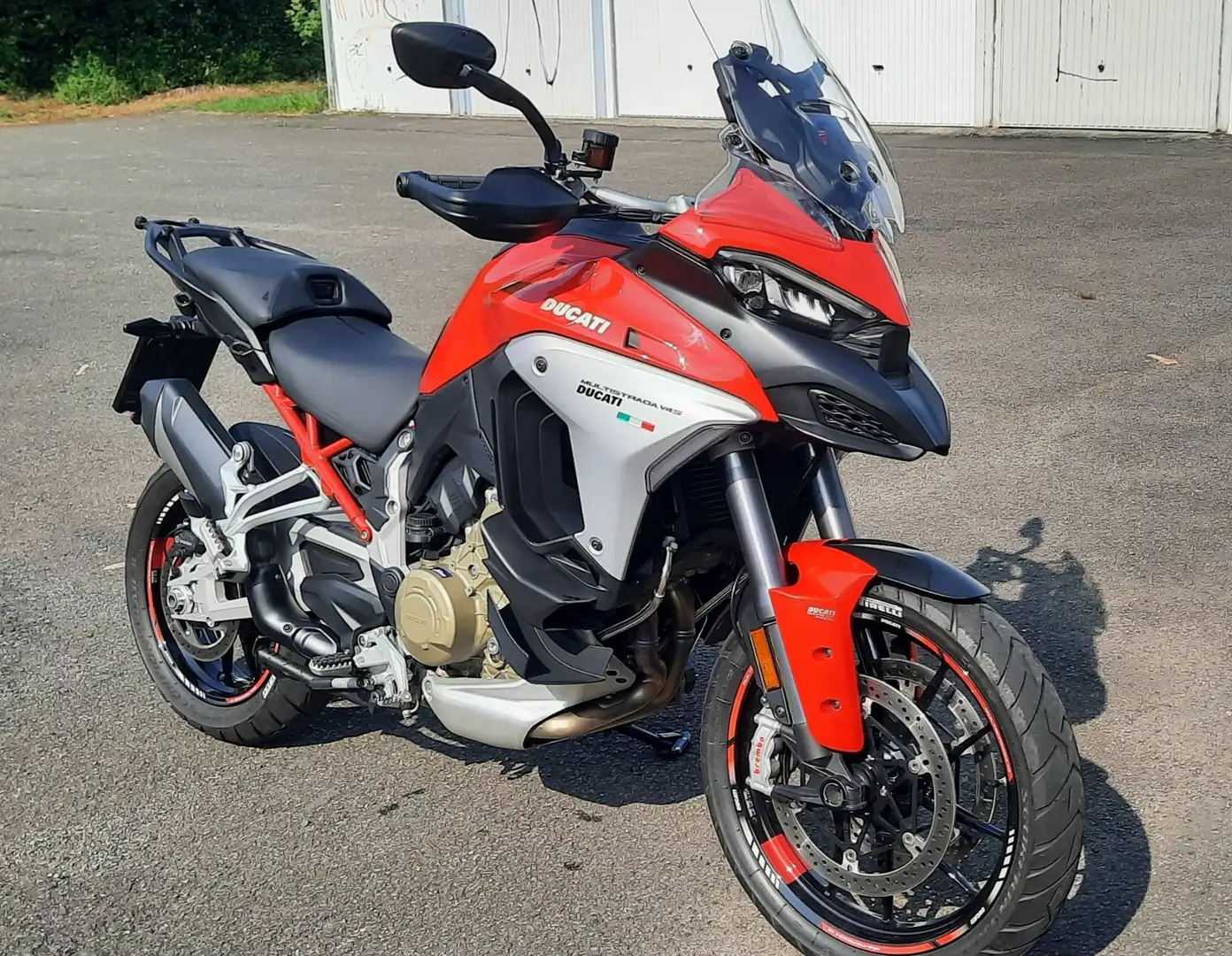 Ducati Multistrada V4 S Travel und Radar Rot - 1