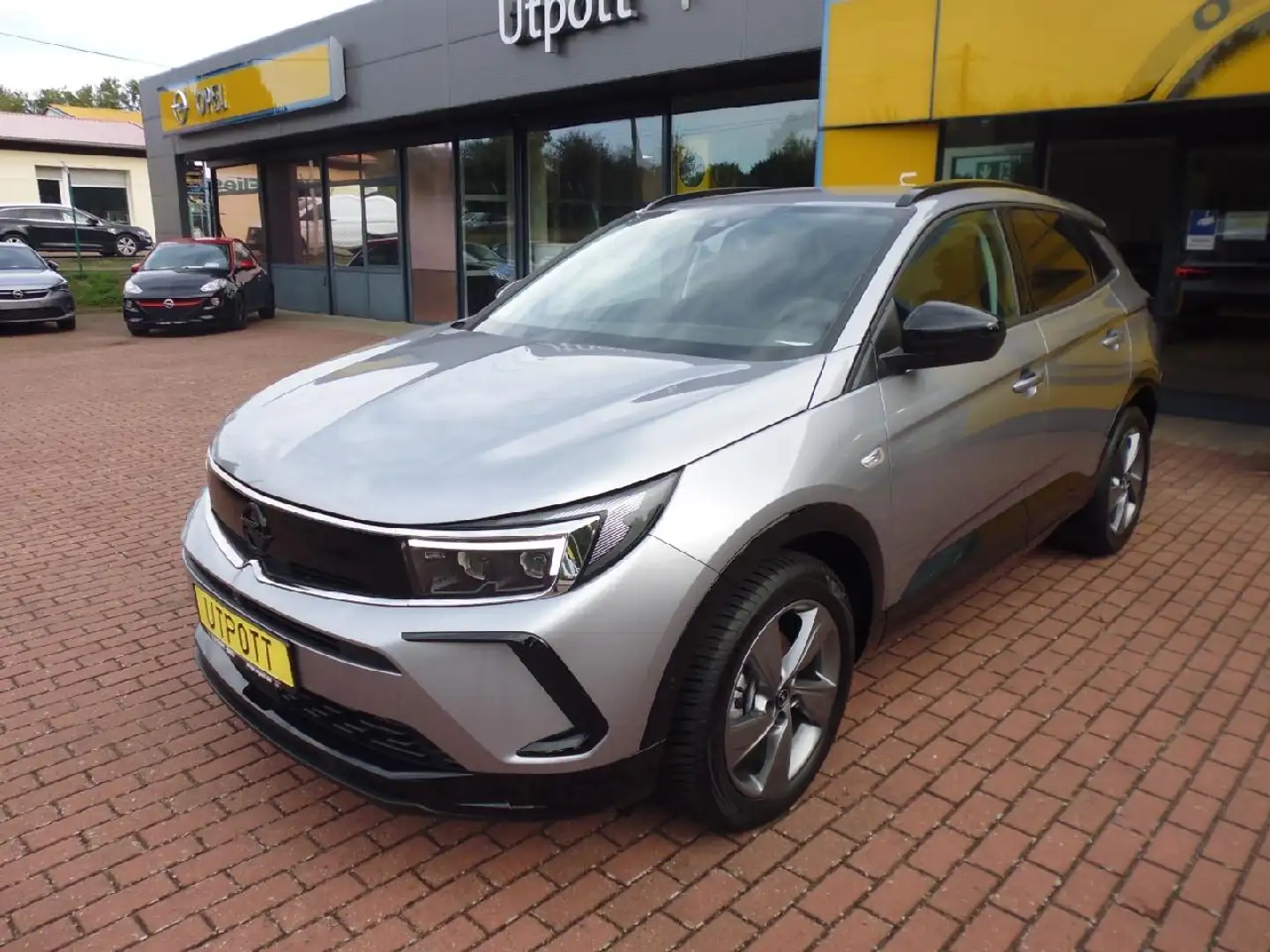 Opel Grandland GS Grau - 1