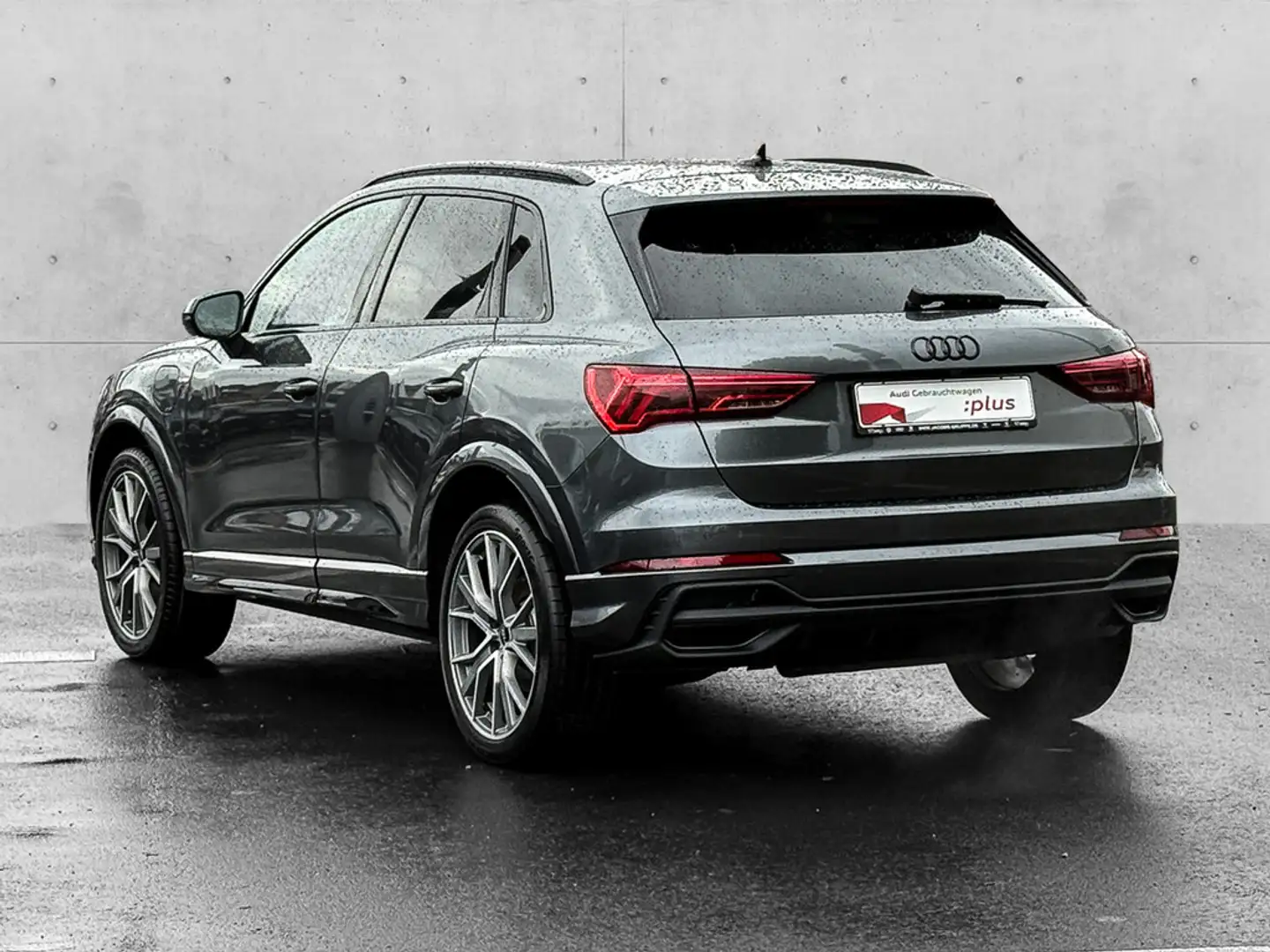 Audi Q3 45 TFSIe 2x S line Blackp./Matrix/Pano/Kamera Grau - 2