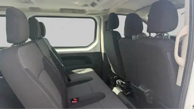 Renault Trafic view 12