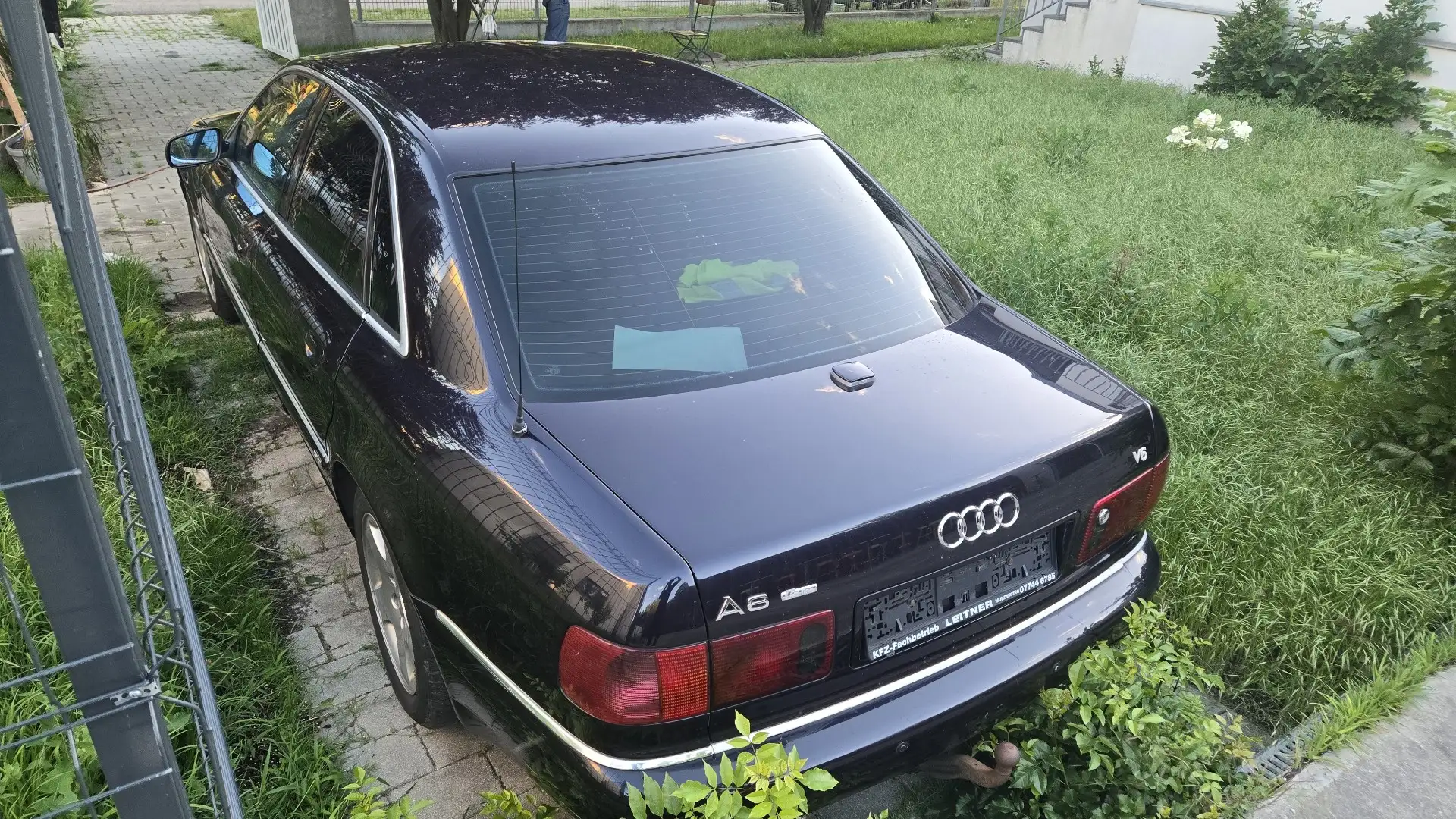 Audi A8 2.5 TDI quattro - 1