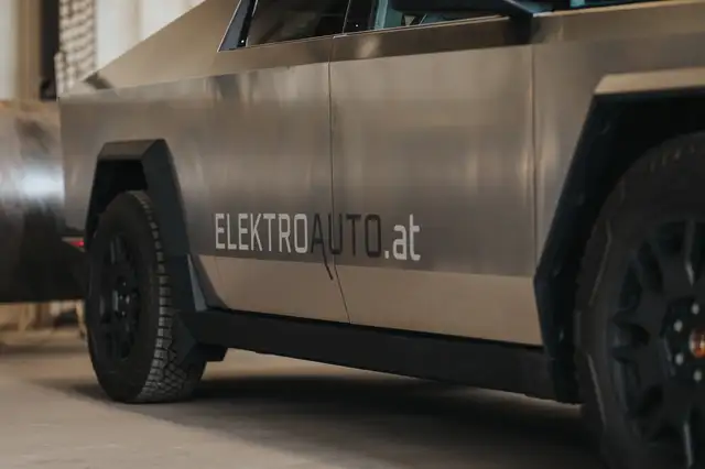Tesla Cybertruck Cybertruck "foundation series" EU Zulassung Ansicht 13
