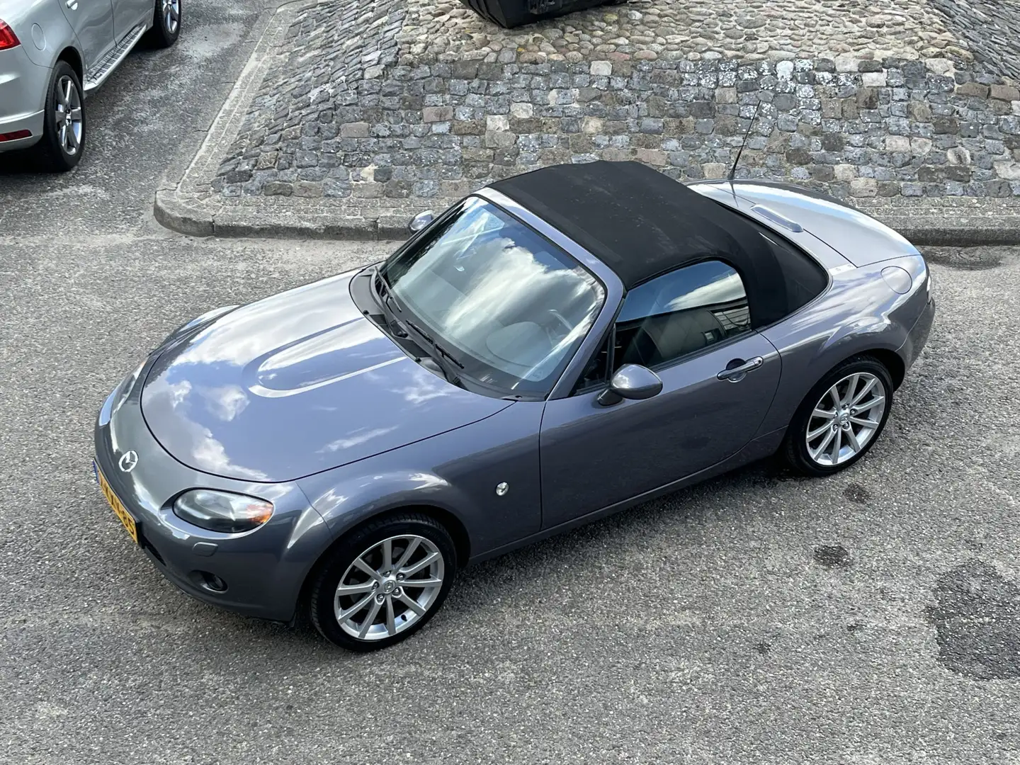 Mazda MX-5 2.0 S-VT 161 PK Touring XENON LEER ECC CABRIO Grijs - 2