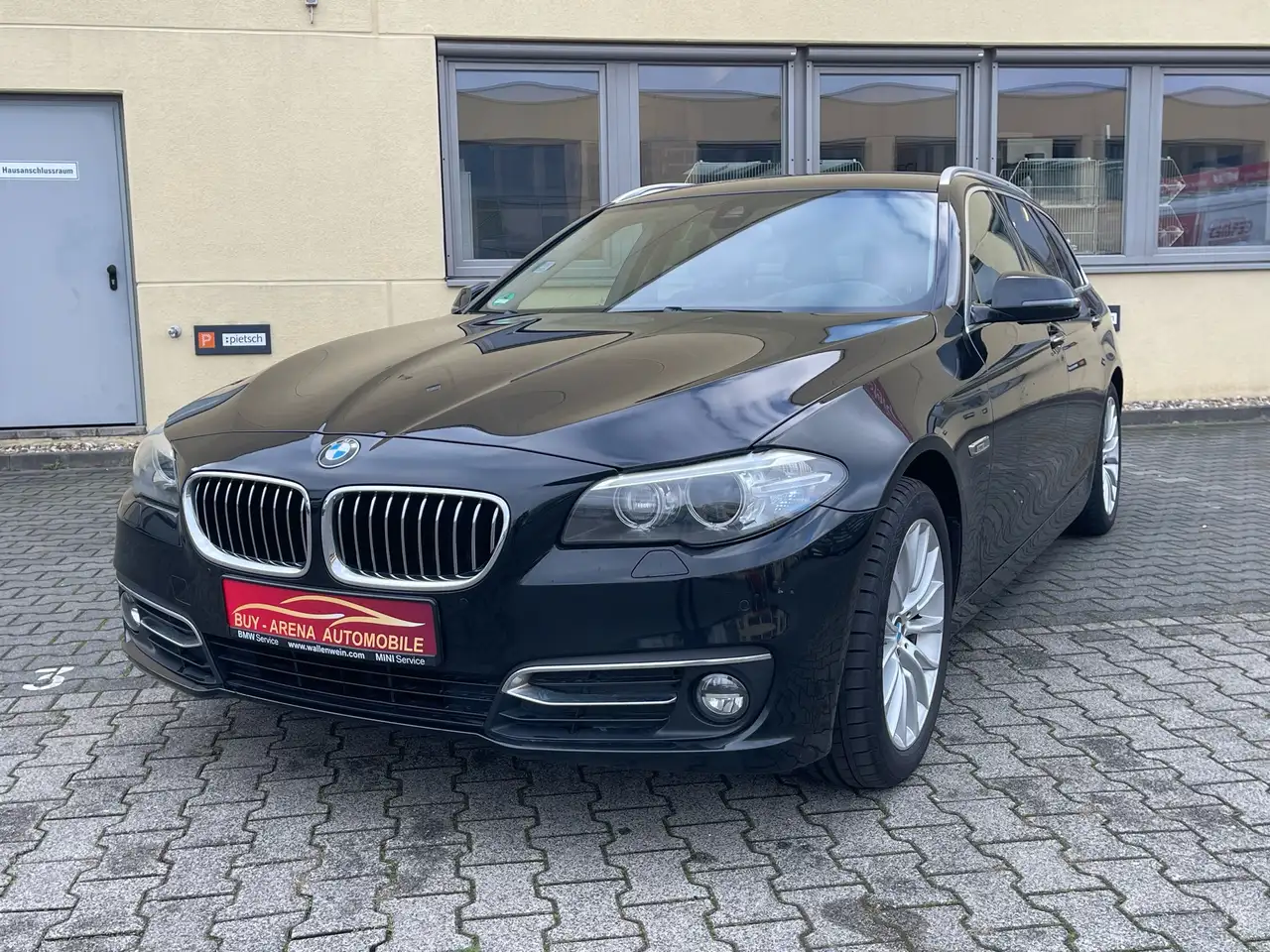 BMW 528