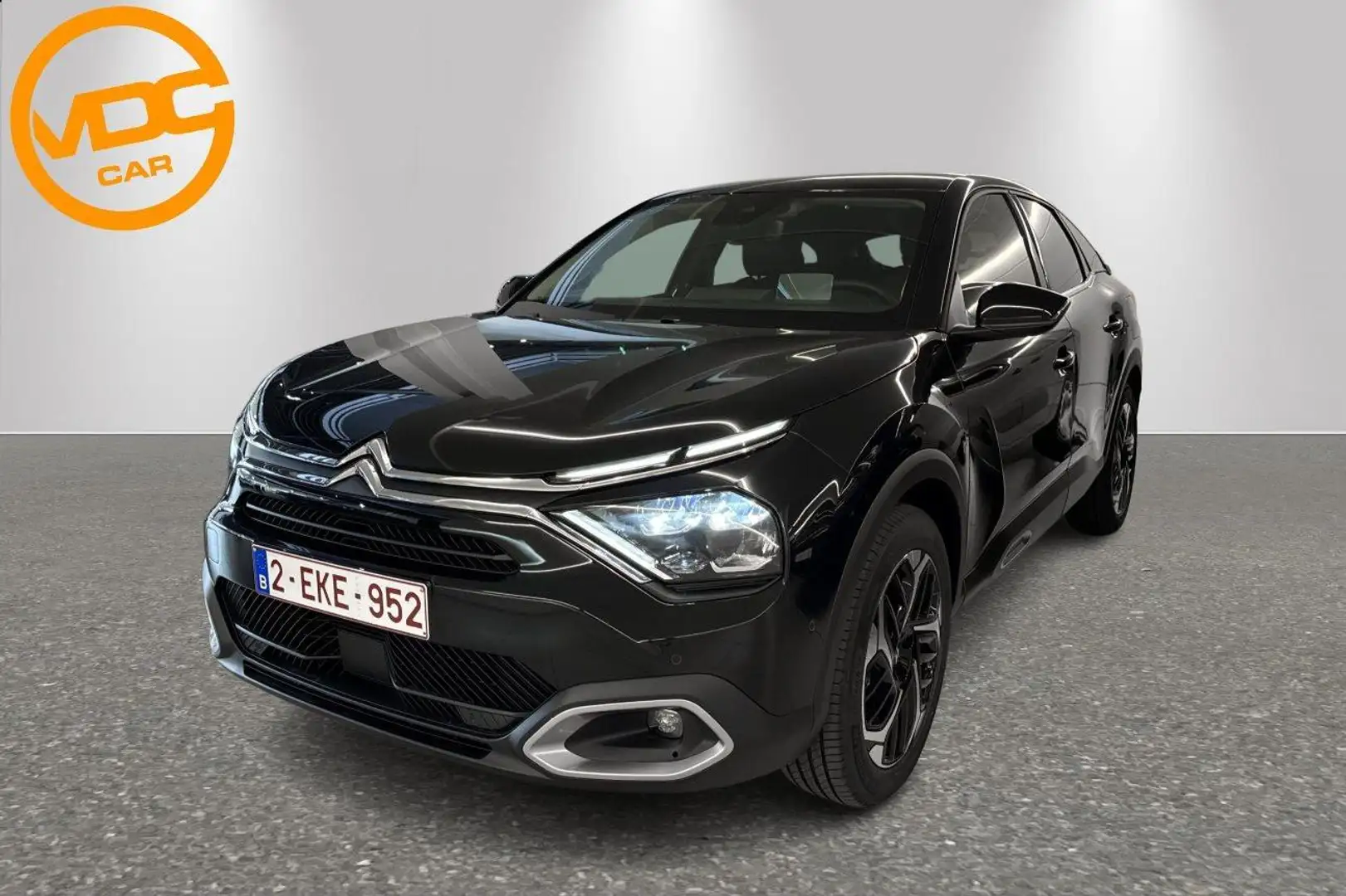 Citroen C4 EAT 8 SHINE PACK Zwart - 1