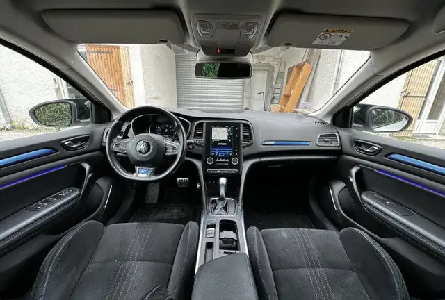 Renault Megane view 11