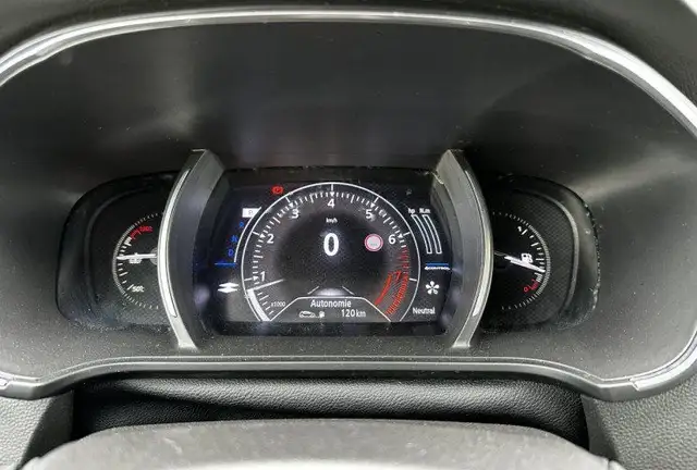 Renault Megane view 13