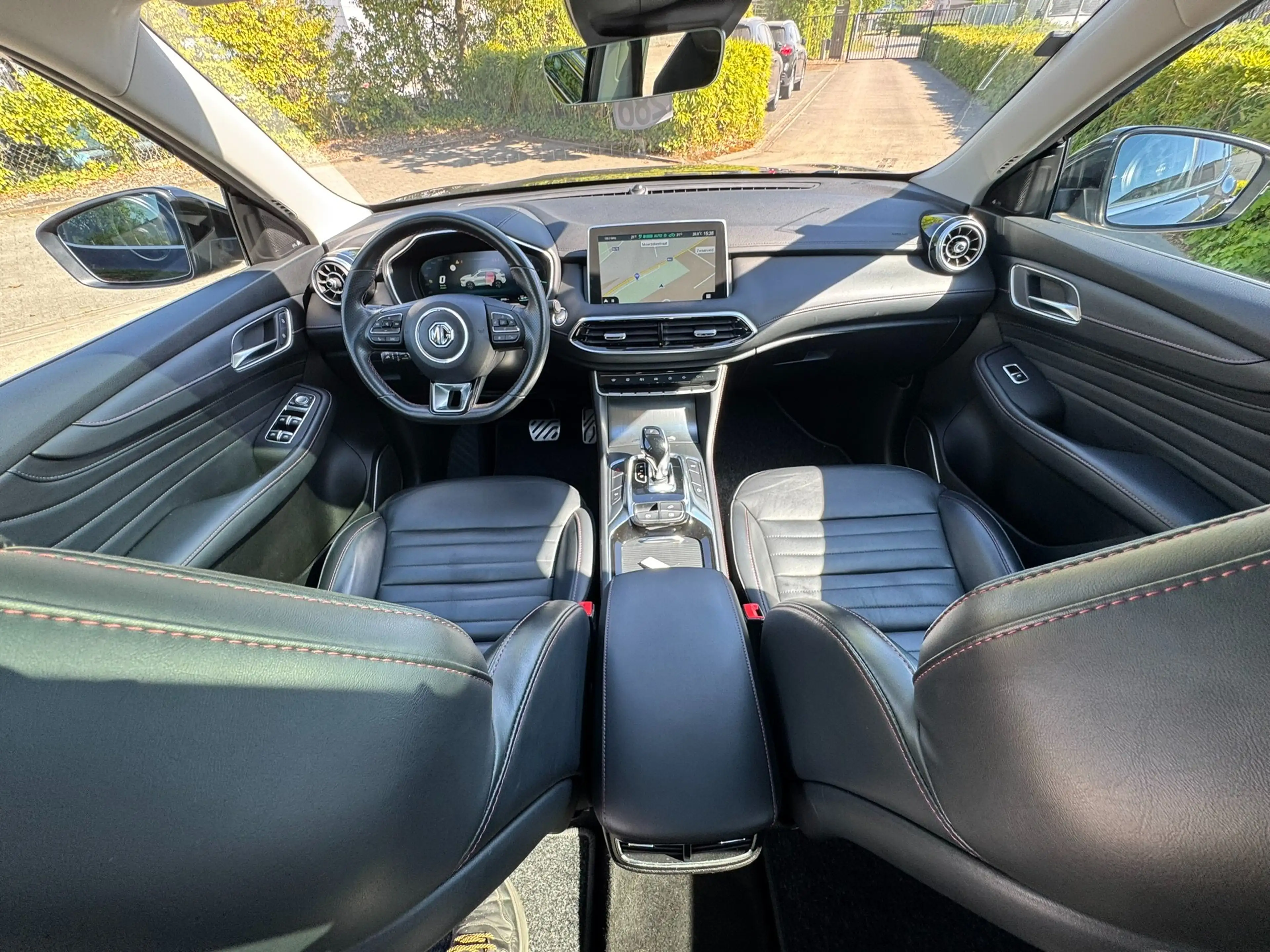 MG EHS PHEV Luxery FULL OPTION — photo 8