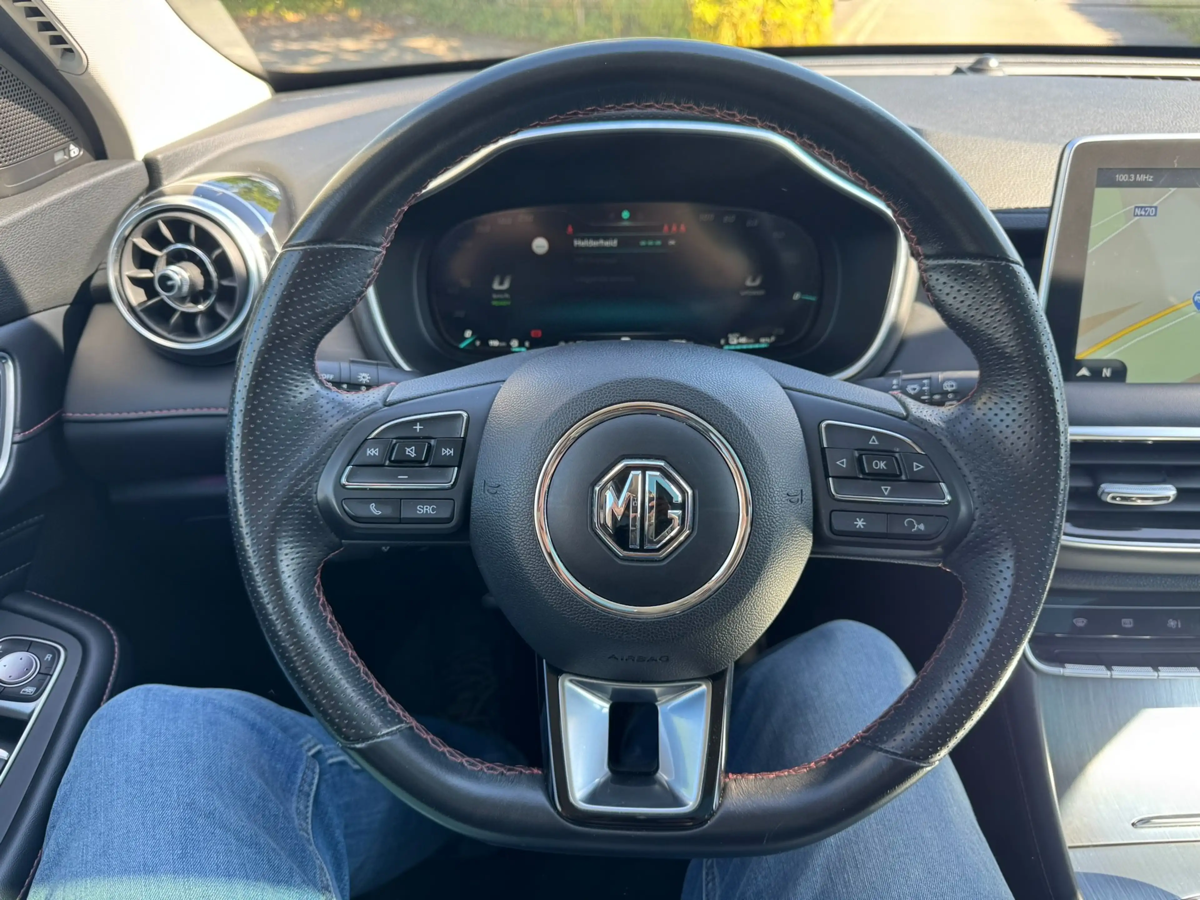 MG EHS PHEV Luxery FULL OPTION — photo 13