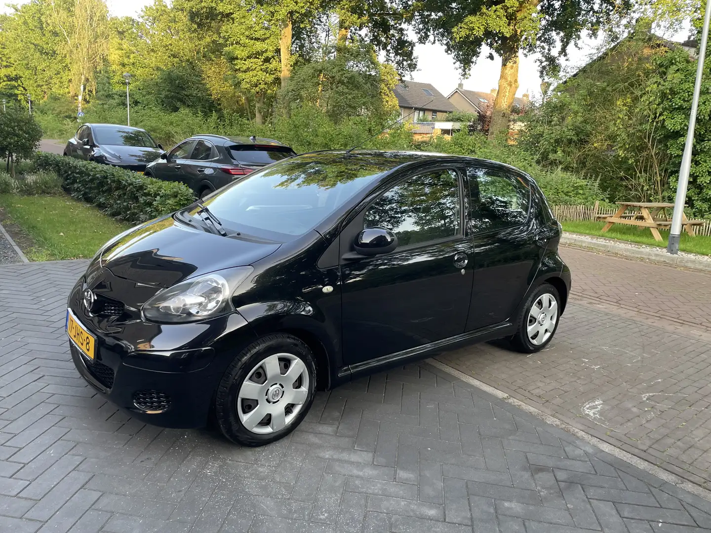 Toyota Aygo 1.0-12V Comfort weinig km met onderhoudshistorie Чёрный - 2
