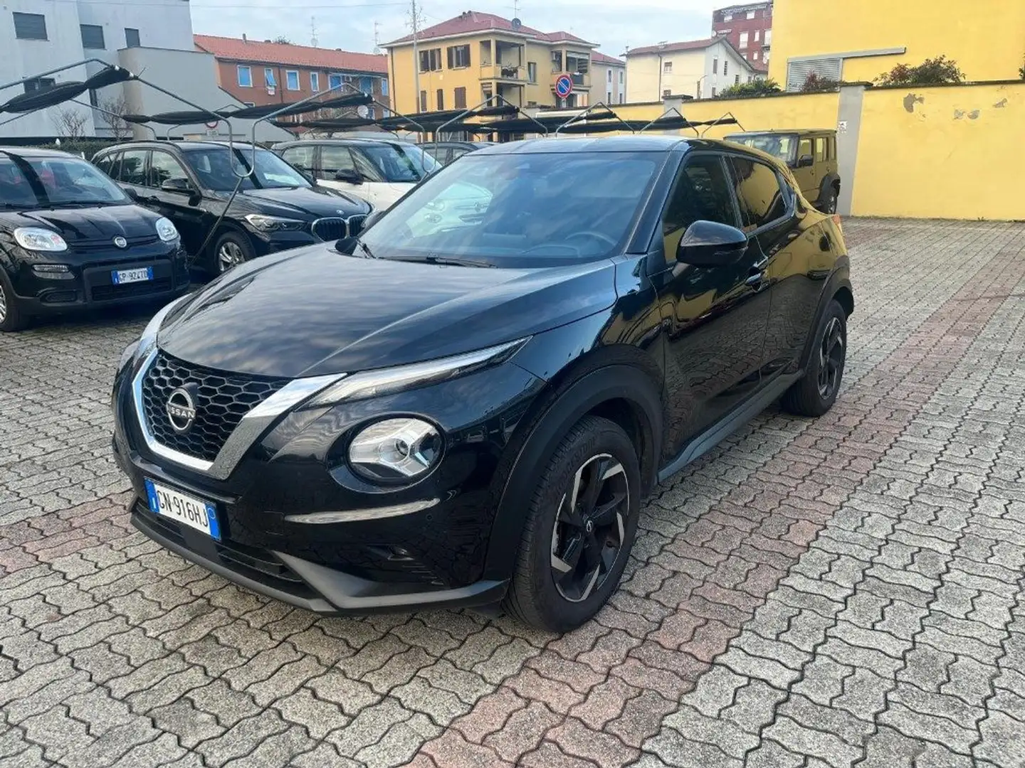Nissan Juke 1.0 DIG-T 114 CV N-Connecta Nero - 1