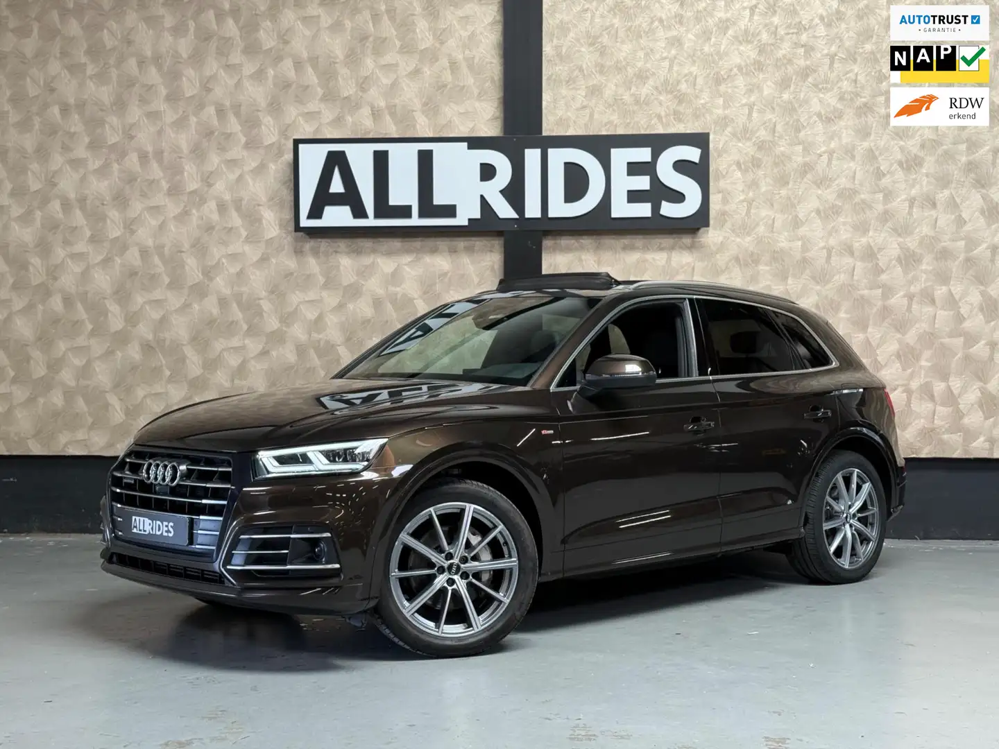 Audi Q5 55 TFSI e quattro Competition | 367 PK | Pano | Le Bruin - 1
