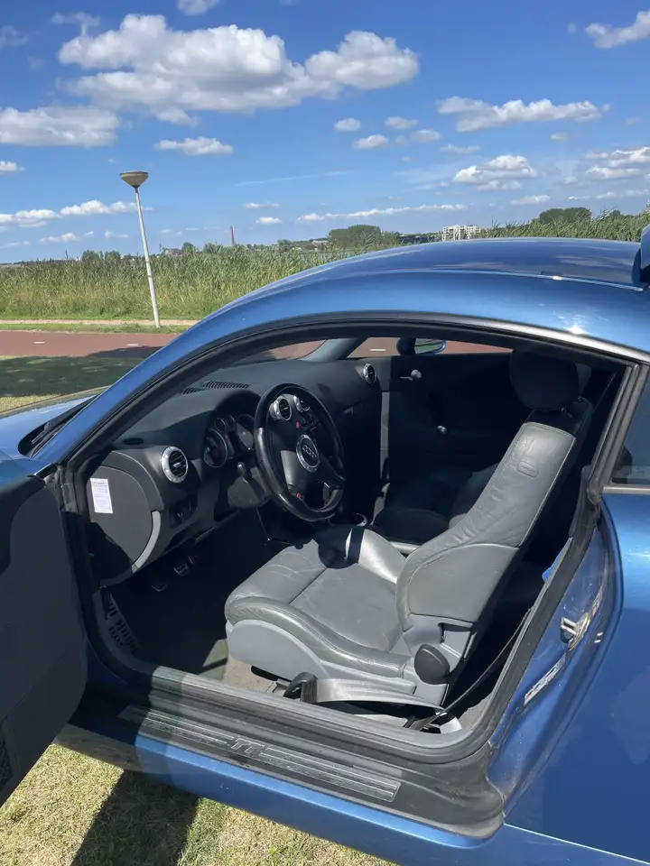 Audi TT Coupe 1.8 T, foto 6