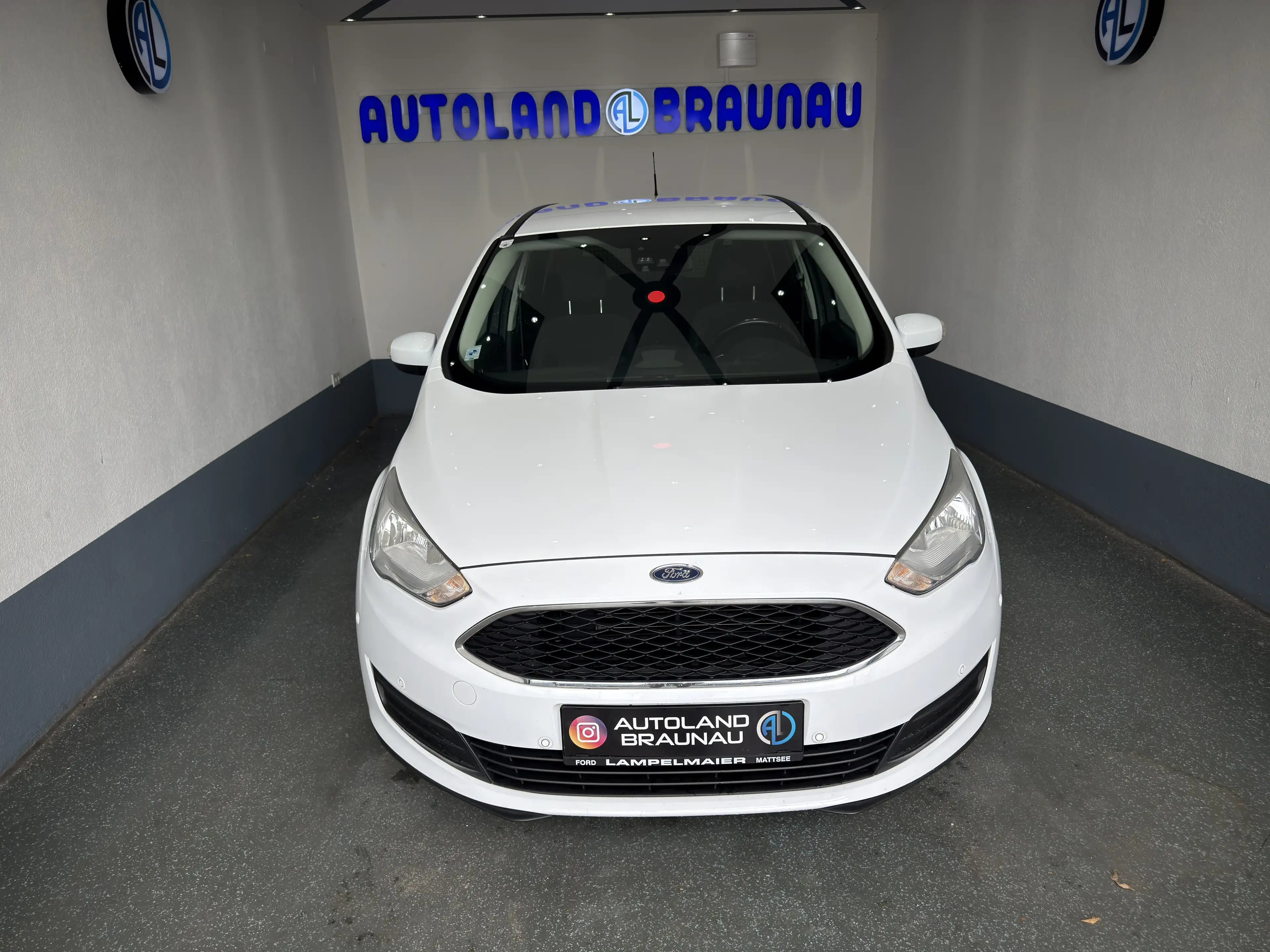 Ford Grand C-Max Trend — photo 3