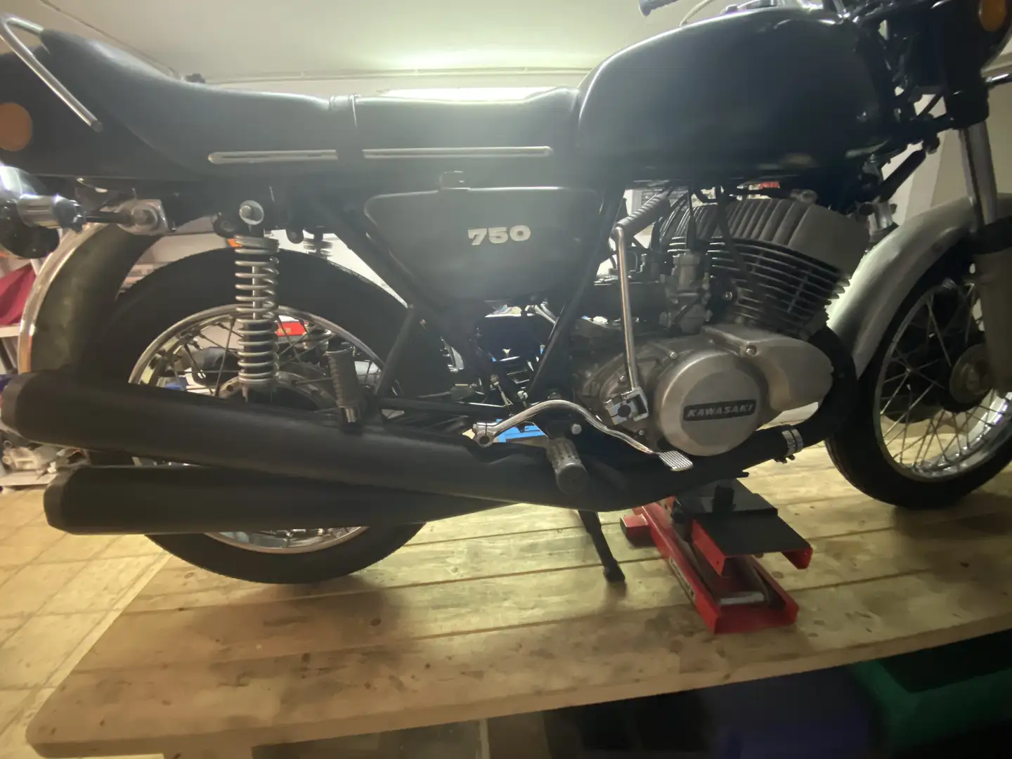 Kawasaki 750 H2 Mach IV - 2