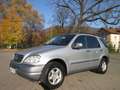 Mercedes-Benz ML 320 1.HAND+WENIG KM+AUTOMATIK+TÜV NEU Zilver - thumbnail 2