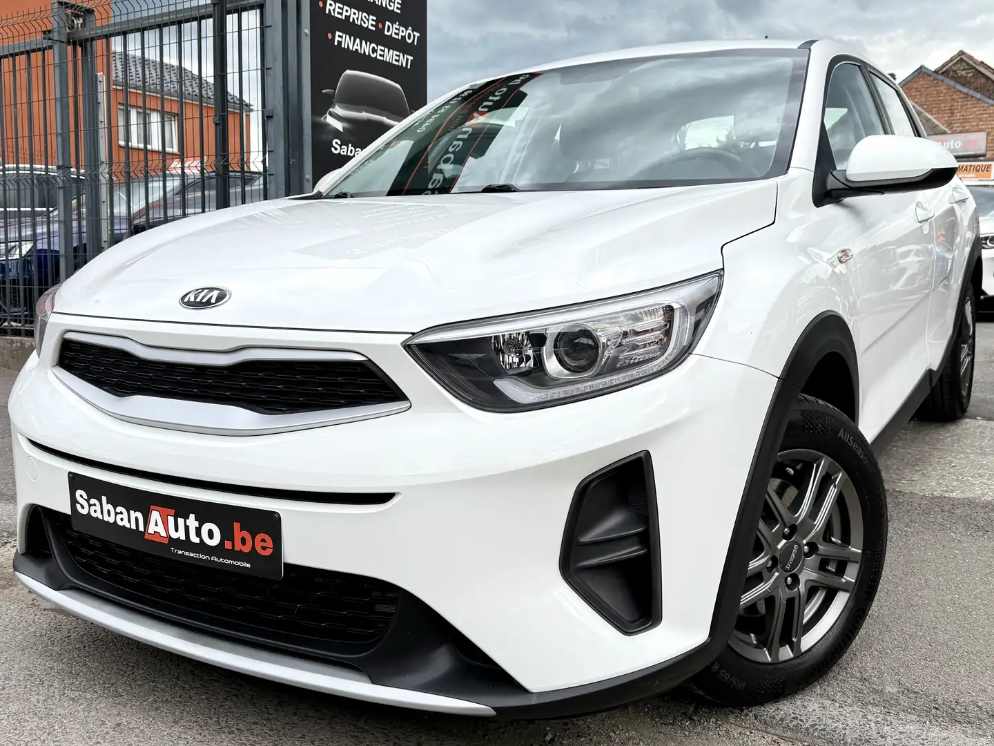 Kia Stonic 1.2i • CARPLAY • CAMERA • AIRCO • JANTES - 1