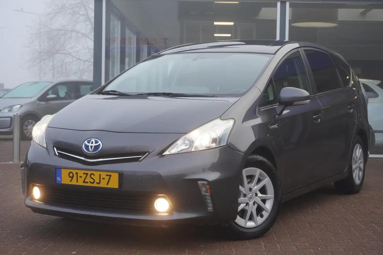 Toyota Prius+ Prius Wagon 1.8 Aspiration | 7 Persoons | Airco | Szürke - 1