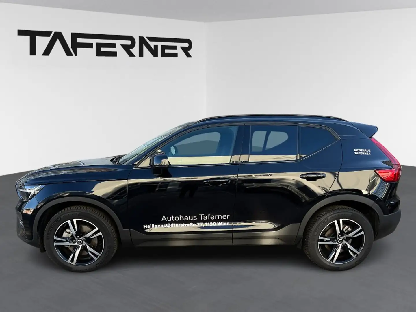 Volvo XC40 B3 A Plus Dark Schwarz - 2