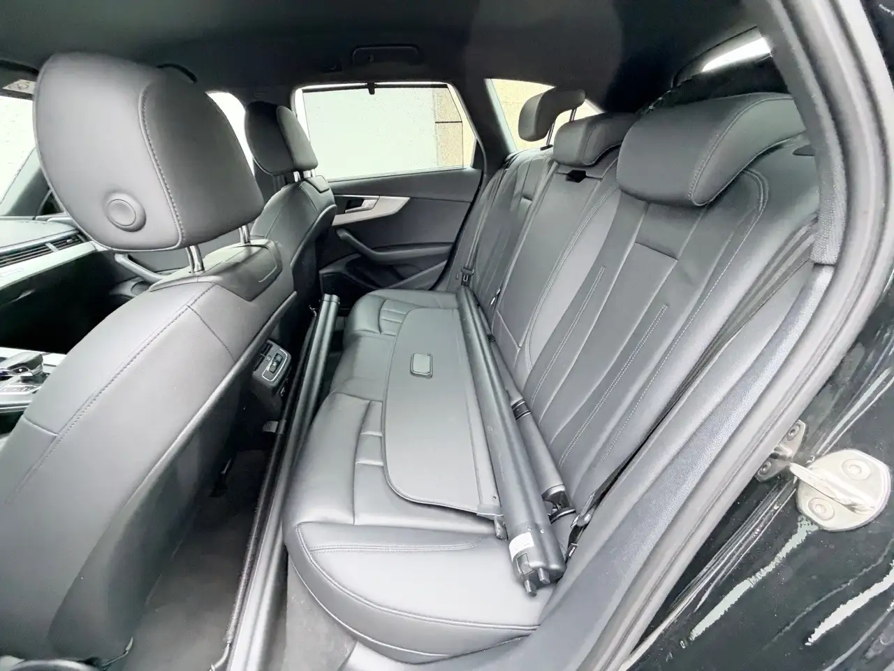 2023 Audi A4 Avant 40 TDI quattro advanced | RFK | ACC, photograph 4