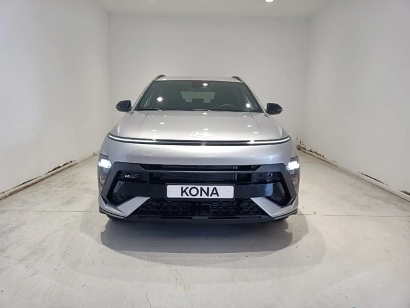 Hyundai KONA 1.6 TGDI Nline 4x2 Plateado - 2
