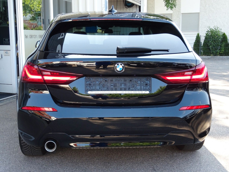 BMW 118 i Aut Advantage 17" Navi LC Pro Leder LED SHZ — photo 5