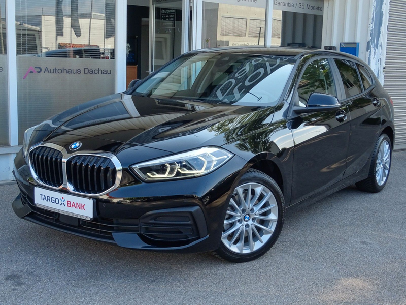 BMW 118 i Aut Advantage 17" Navi LC Pro Leder LED SHZ — photo 3