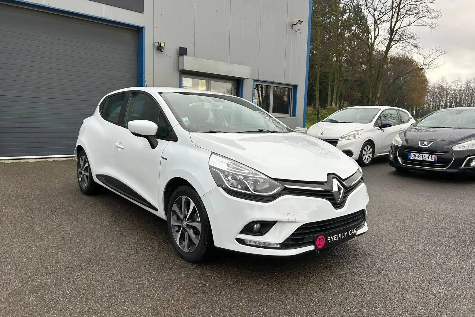 Renault Clio Clio 4 0.9 Energy TCe 75 IV Trend 2019 bvm garantie 12 mois Blanc - 2