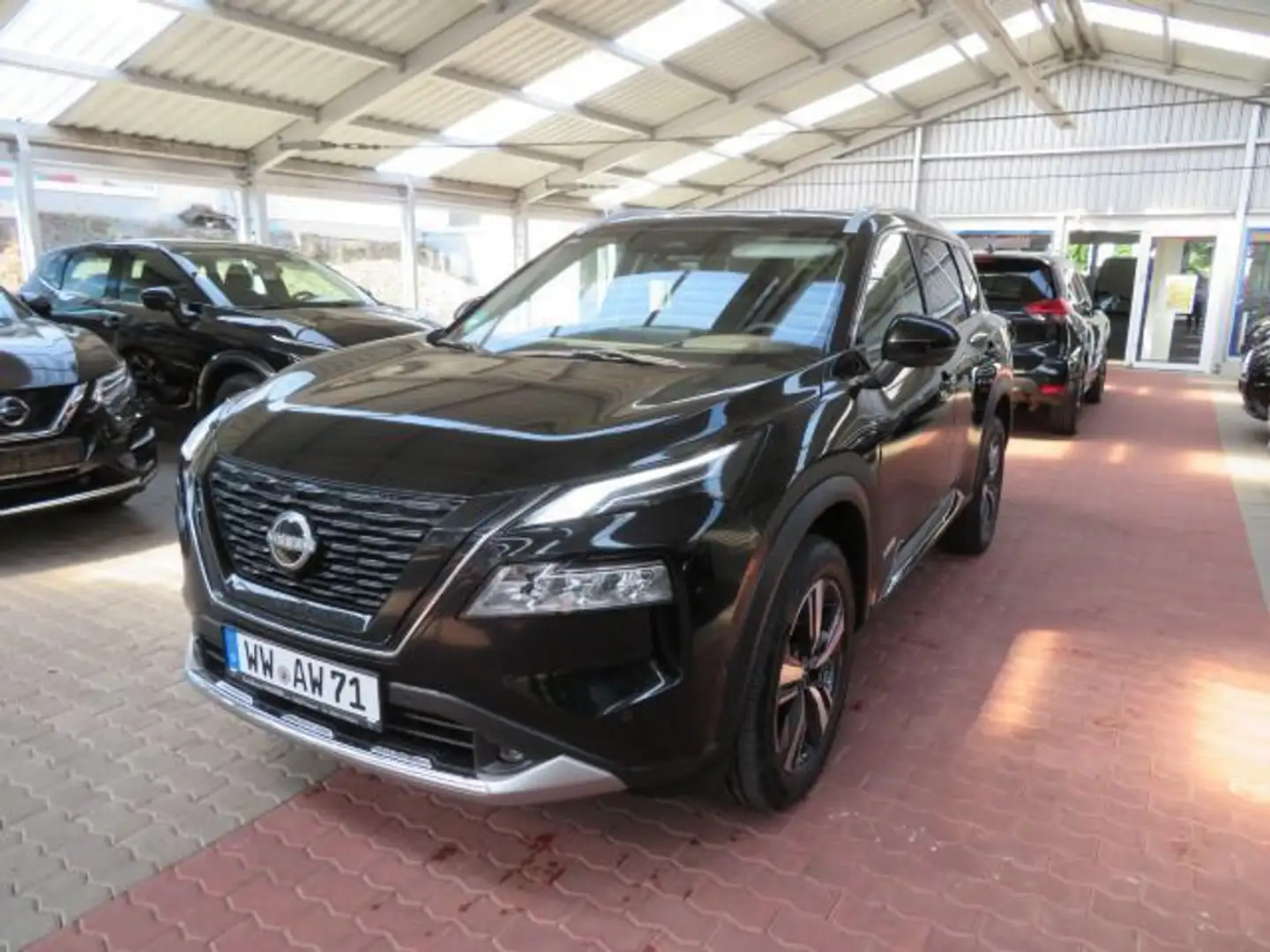 Nissan X-Trail e-Power e-4orce 4x4 Tekna Schwarz - 2