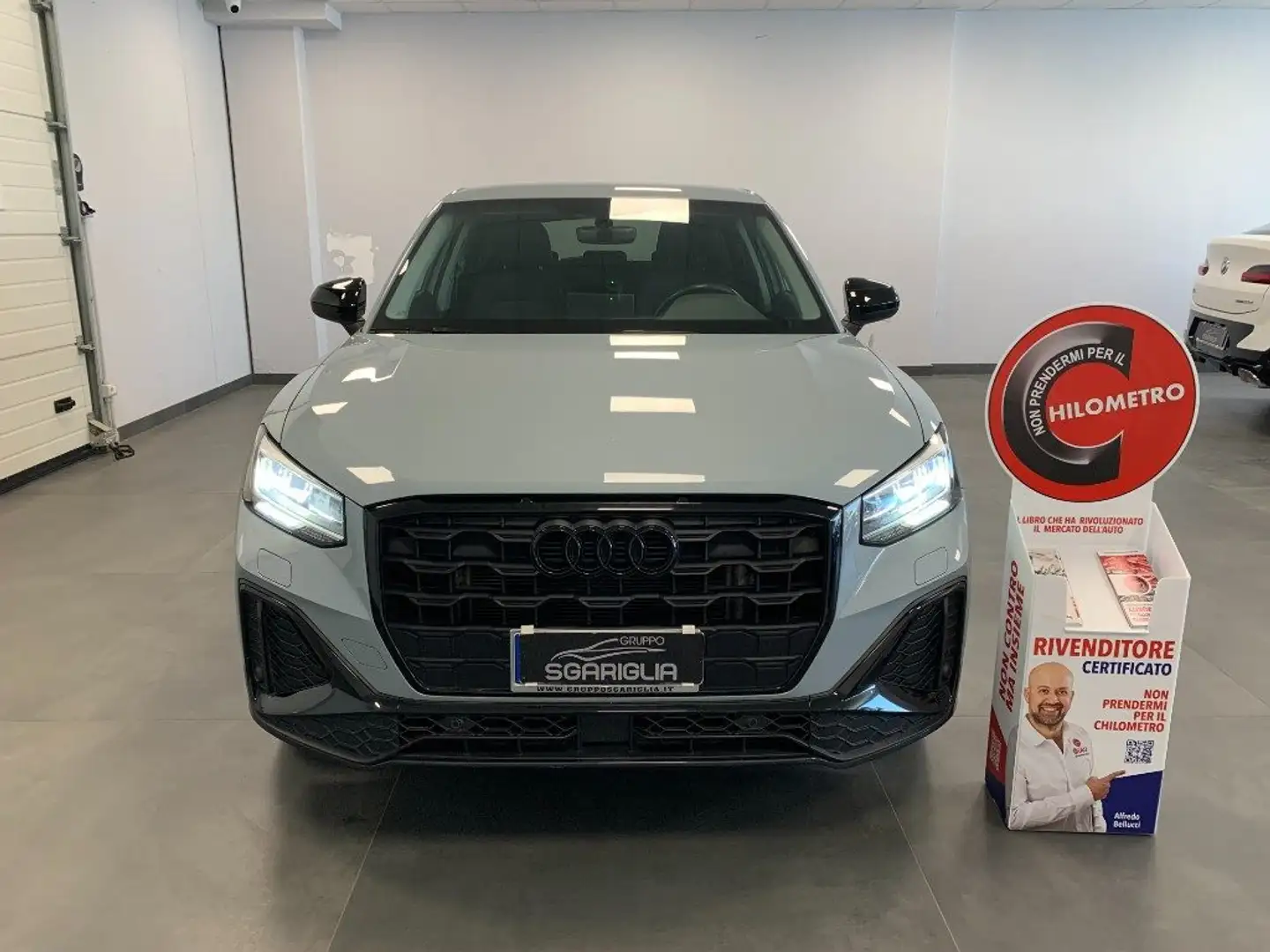 Audi Q2 30 TFSI S line Edition Identity Black Grijs - 2