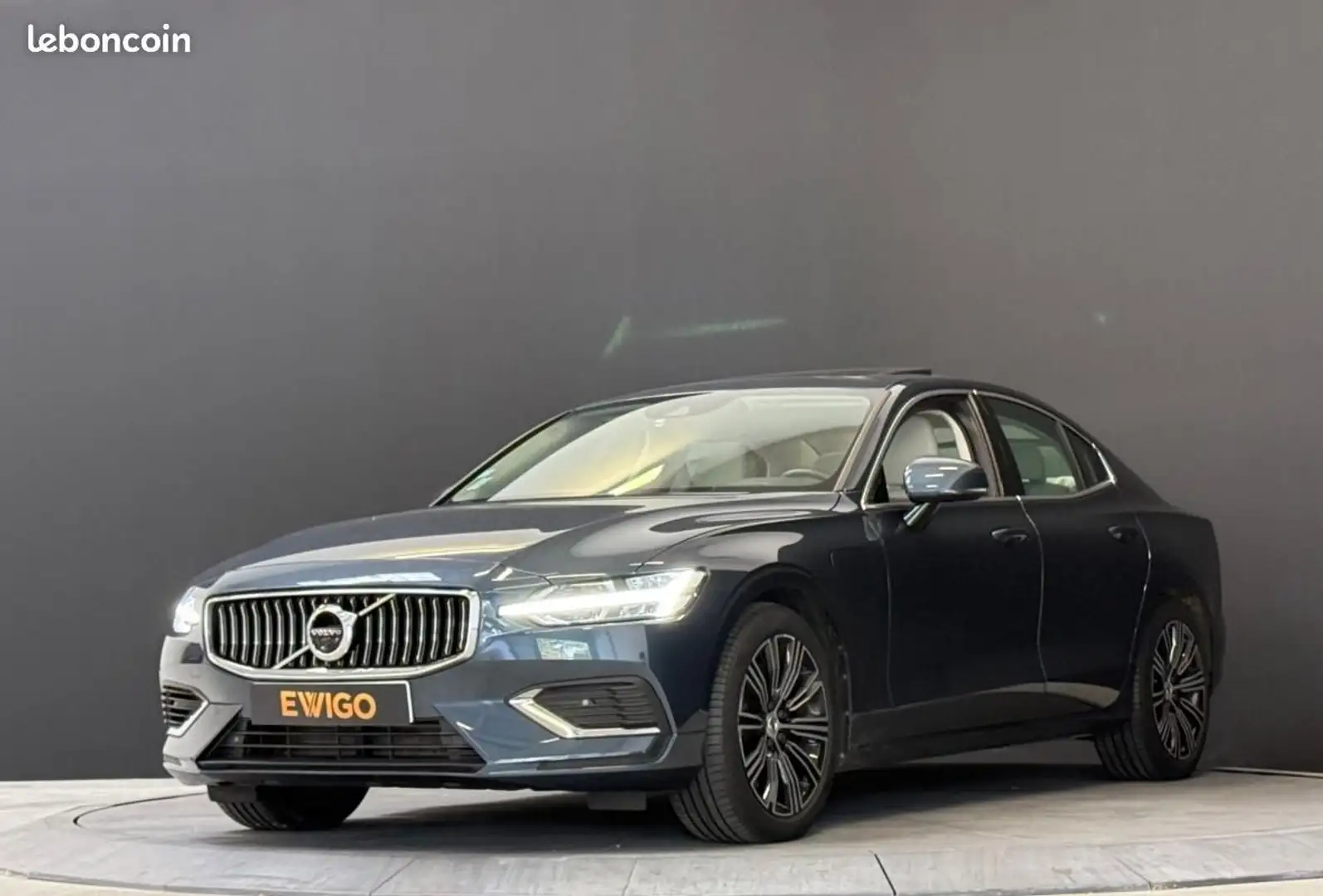 Volvo S60 T6 INSCRIPTION LUXE 340CH RECHARGE PHEV HYBRID GEARTRONIC Grau - 1