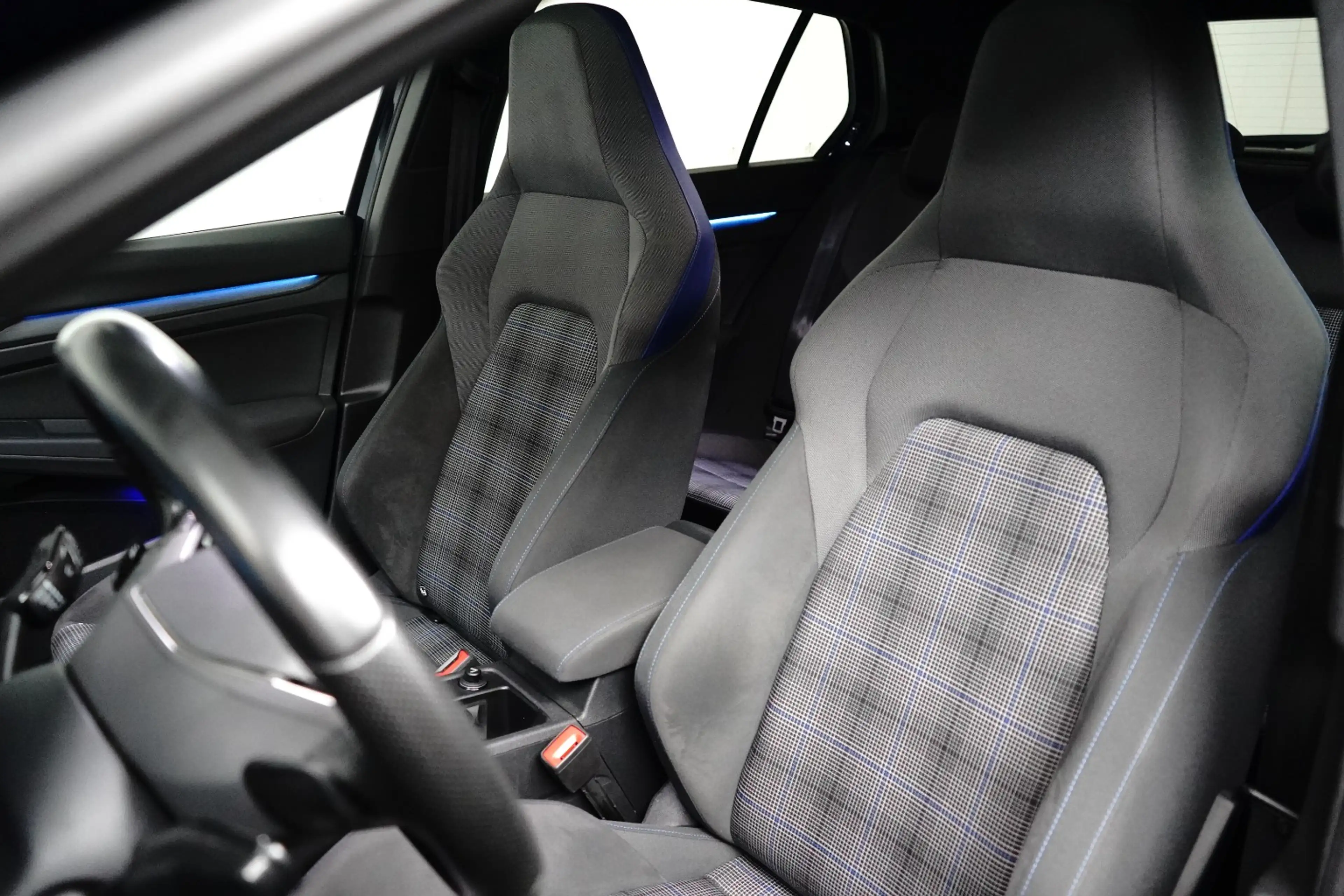 Volkswagen Golf GTE 1.4 eHybrid | Open Dak | HUD | LED | Cruise Adapti — photo 16