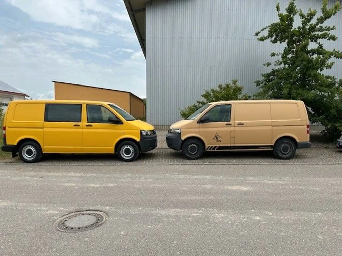 Volkswagen T5 Transporter mehrere auf Lager Sárga - 1