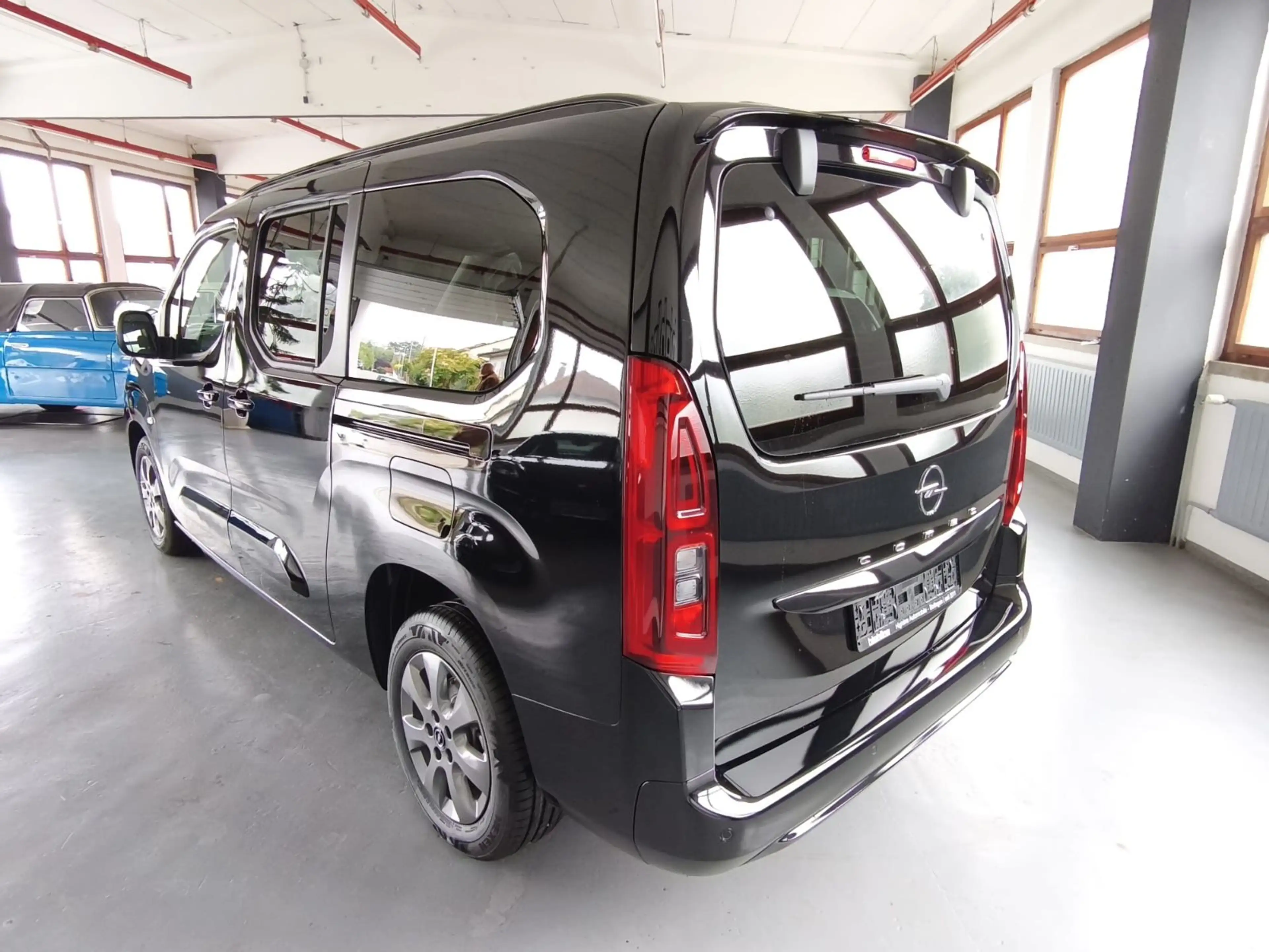 Opel Combo Life Elegance-L2H1-7Sitze,LED,SHZ,RFK,M1 — photo 3